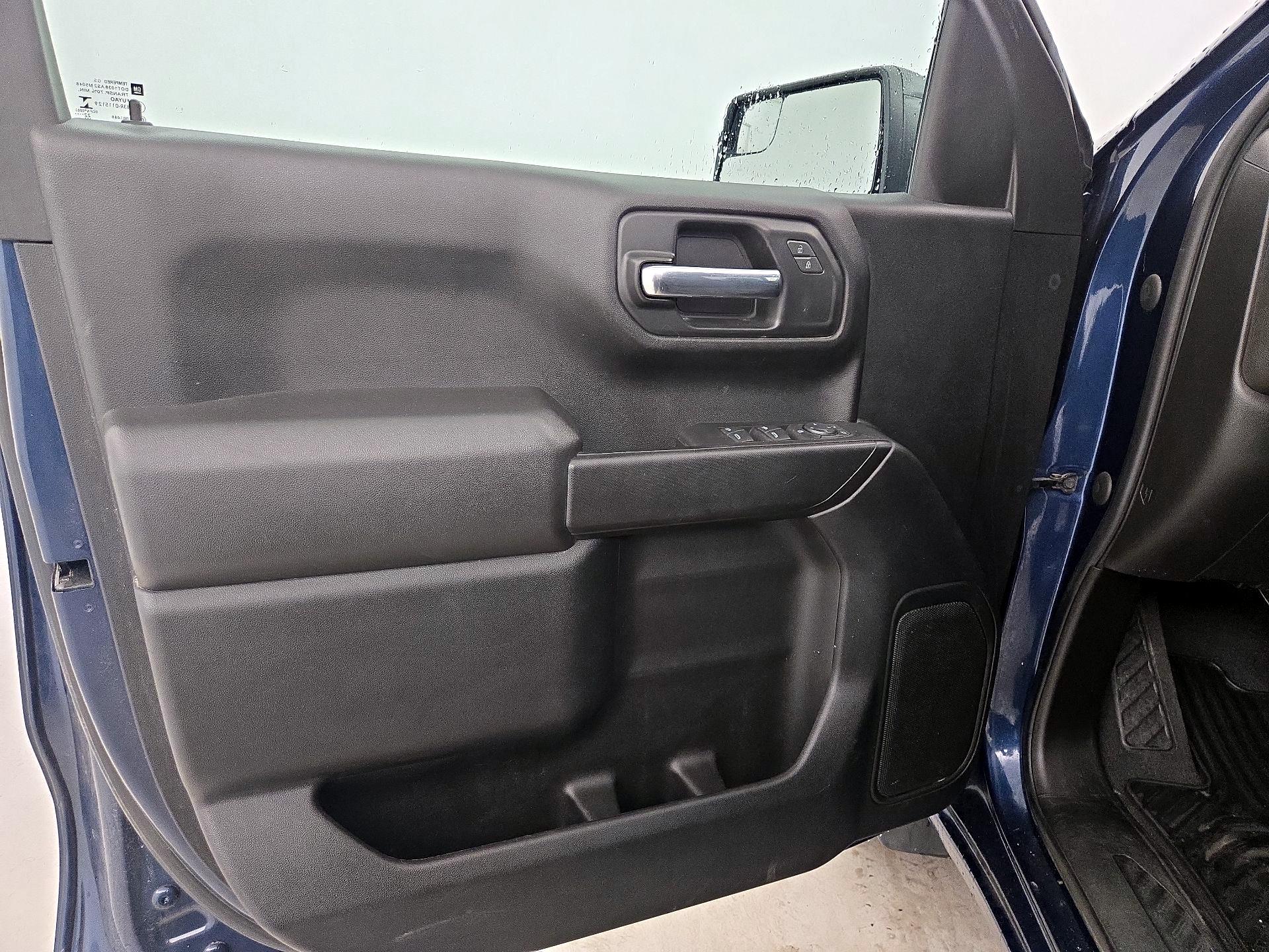 Thumbnail: 2022 Chevrolet Silverado 1500 - 12