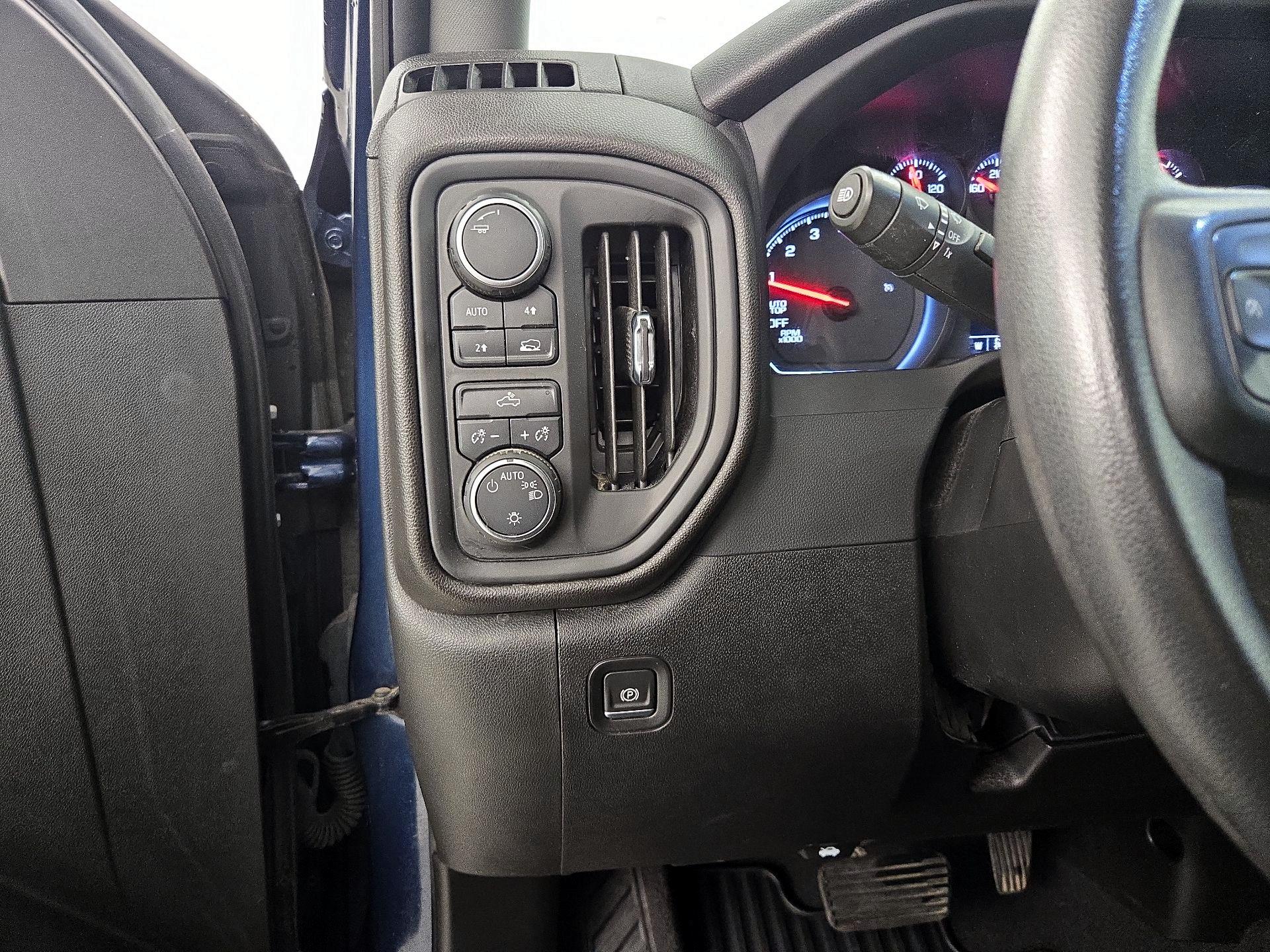 Thumbnail: 2022 Chevrolet Silverado 1500 - 13