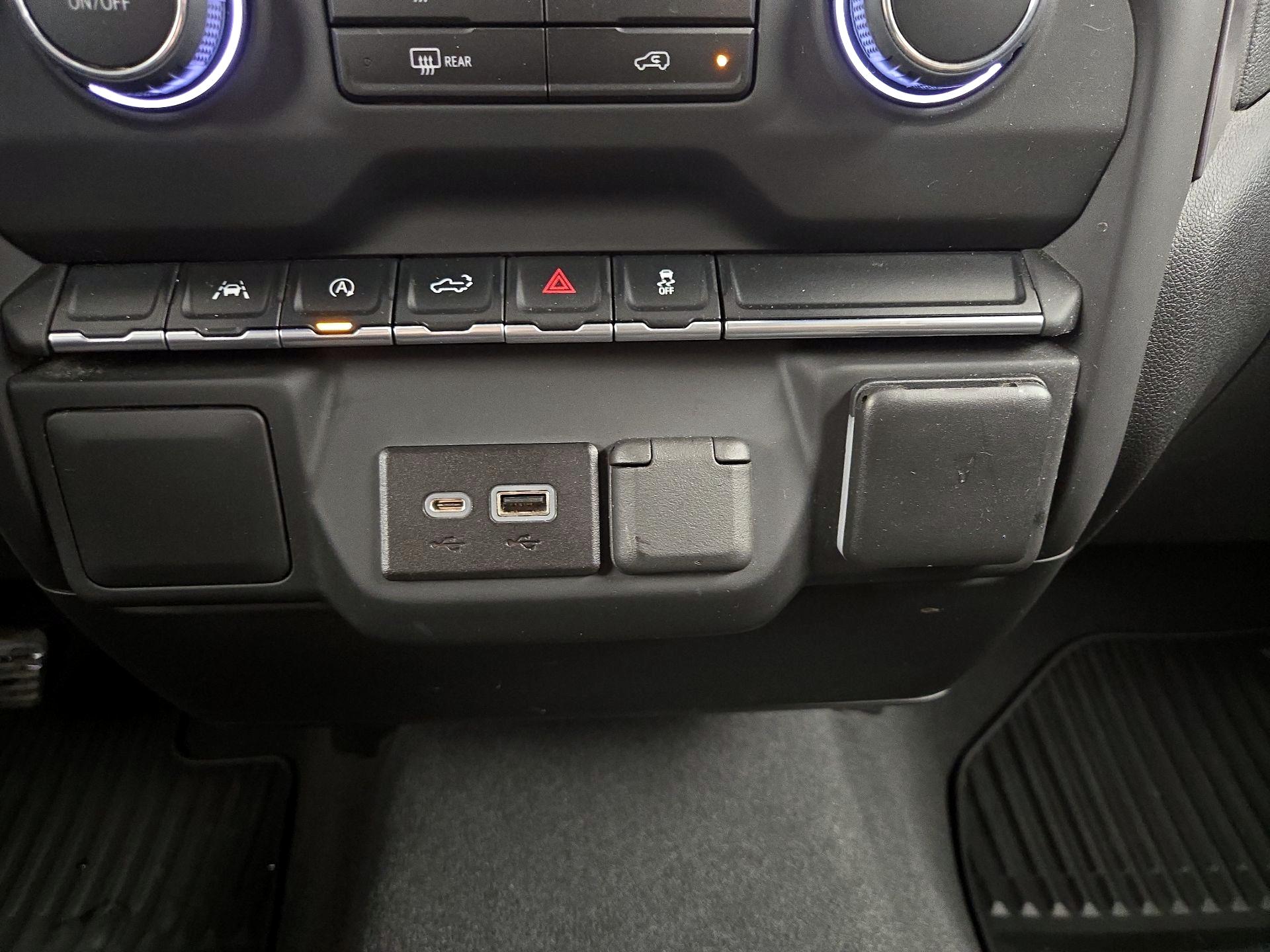 Thumbnail: 2022 Chevrolet Silverado 1500 - 18