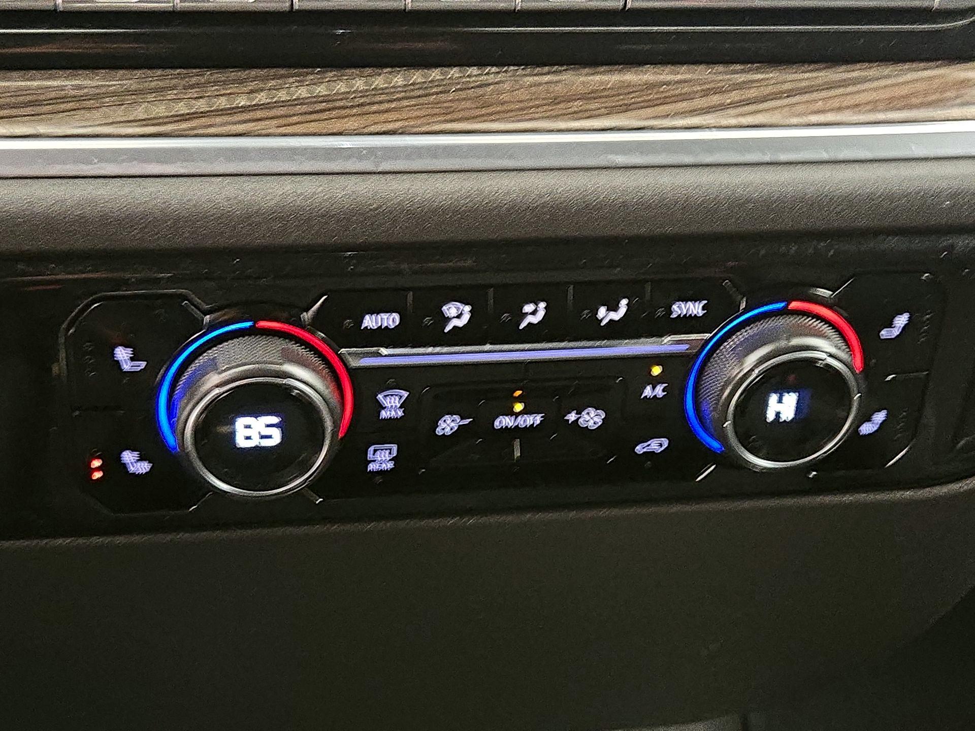 Thumbnail: 2022 Chevrolet Silverado 1500 - 16