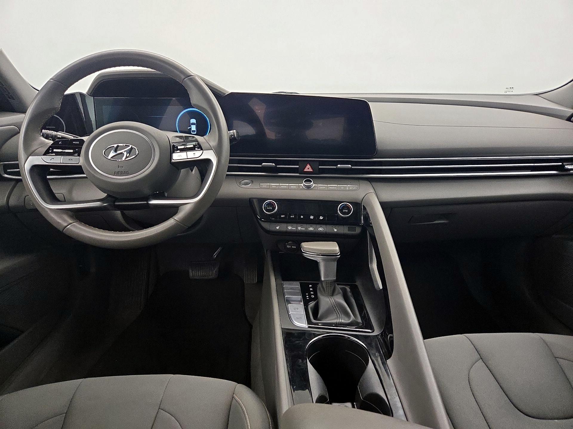 Thumbnail: 2023 Hyundai Elantra - 9