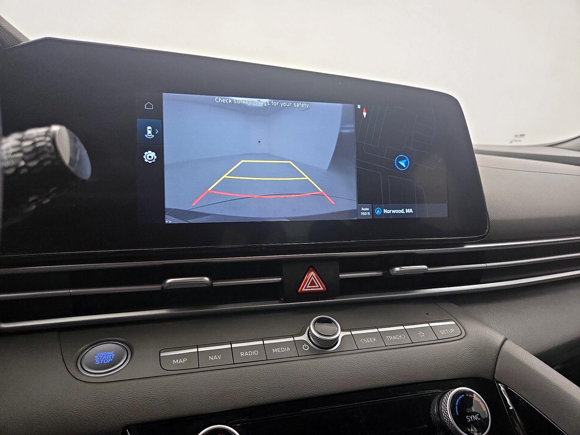 Thumbnail: 2023 Hyundai Elantra - 15