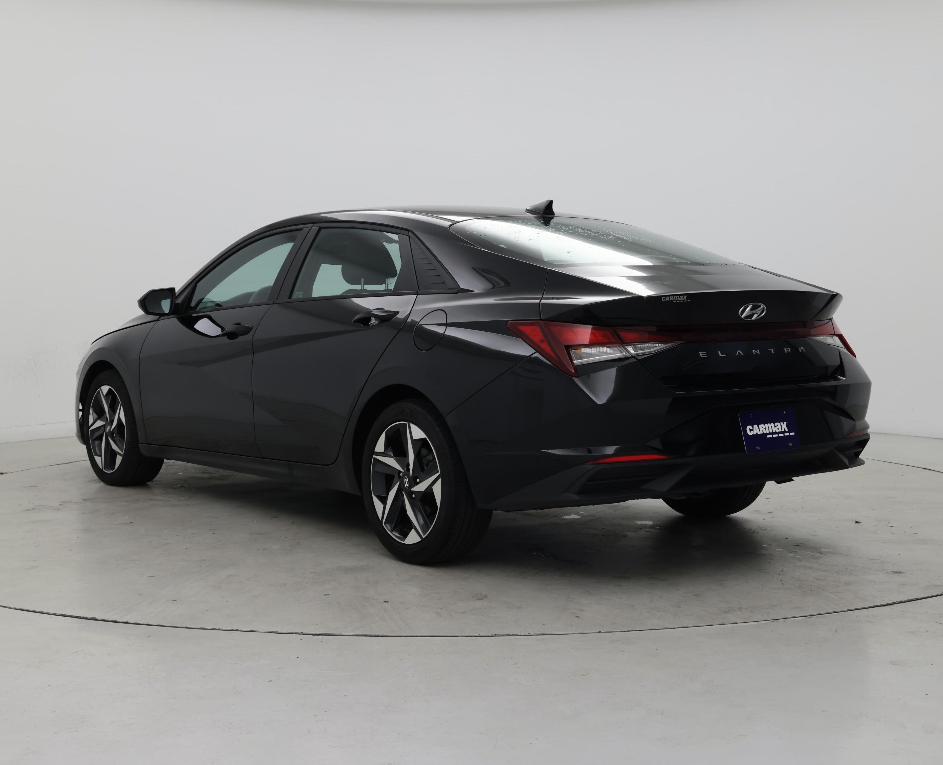 Thumbnail: 2023 Hyundai Elantra - 2