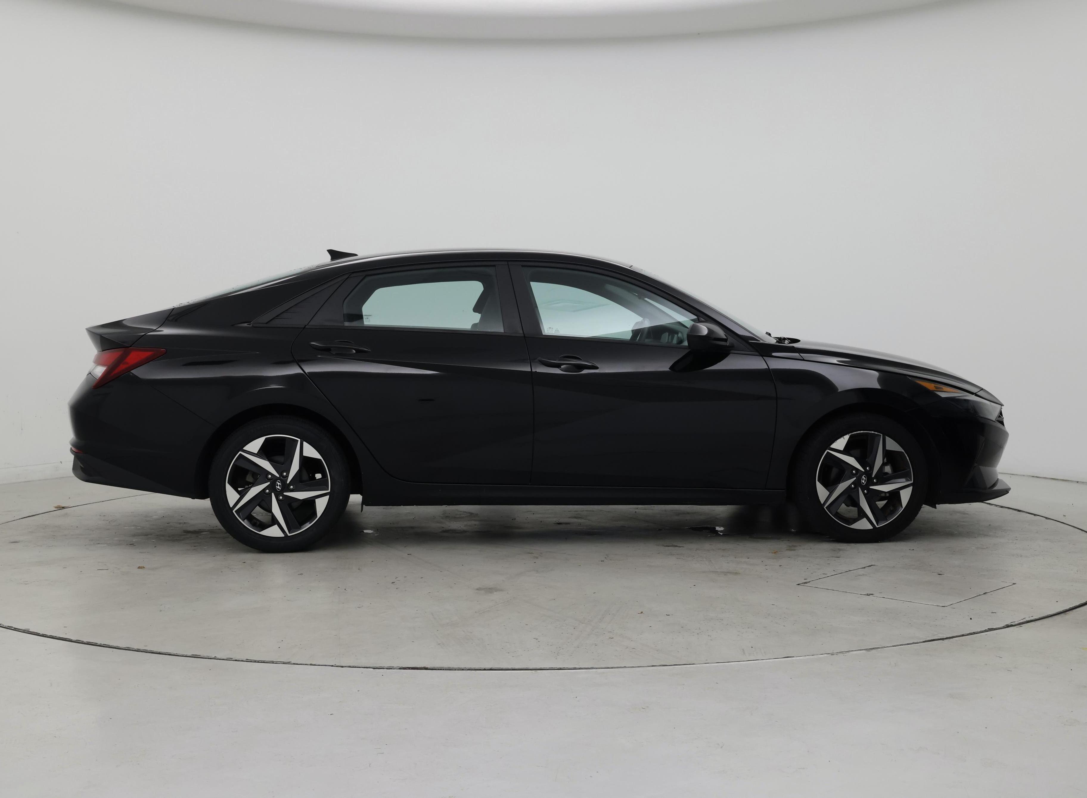 Thumbnail: 2023 Hyundai Elantra - 7