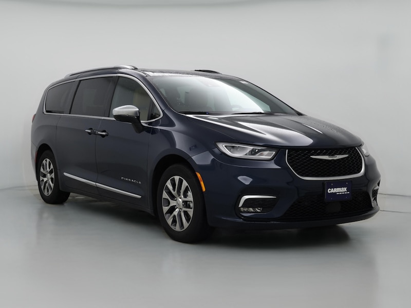 2023 Chrysler Pacifica Hybrid Pinnacle -
                  Norwood, MA