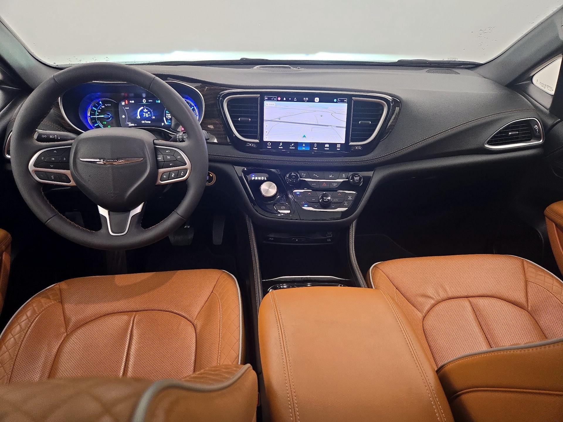 Thumbnail: 2023 Chrysler Pacifica - 9