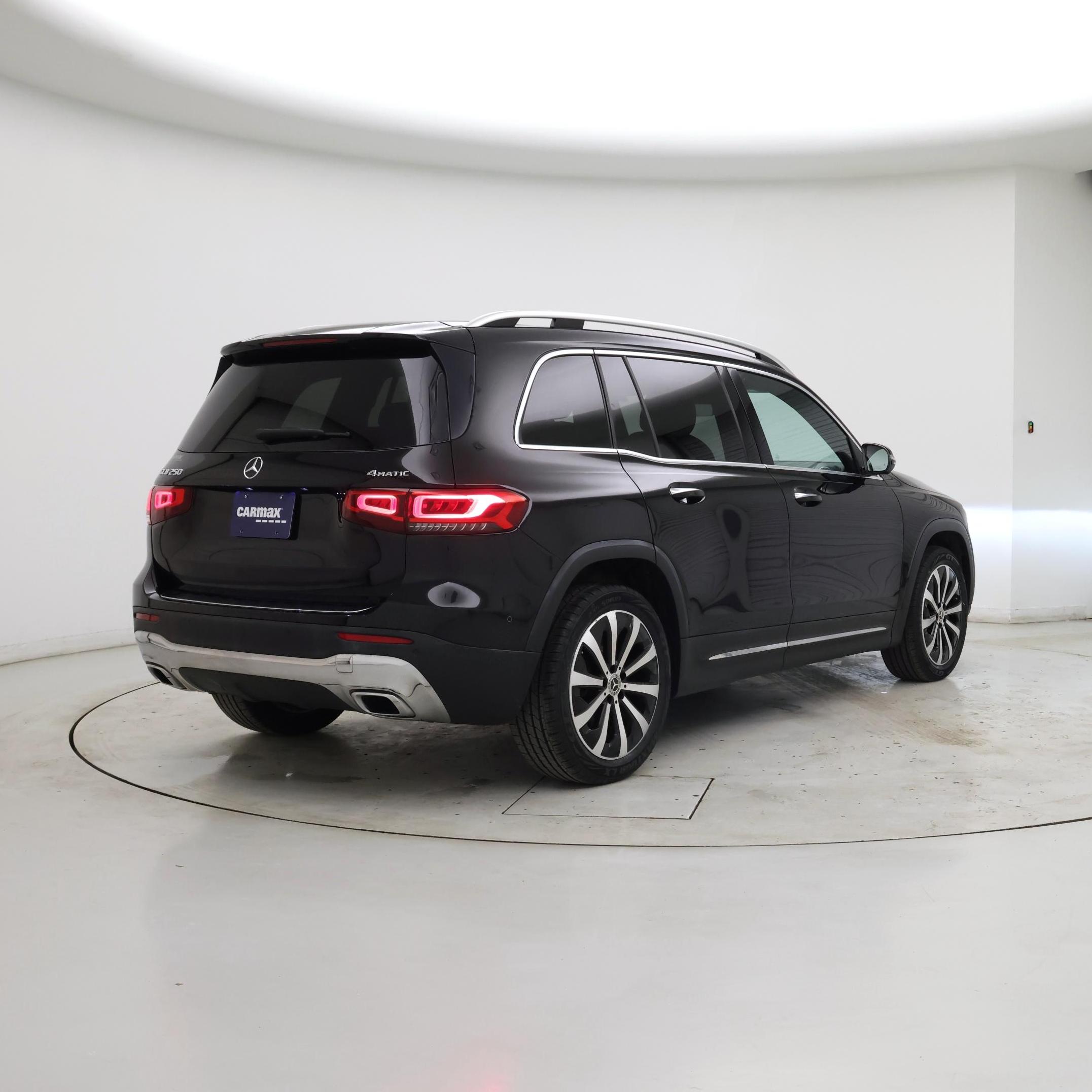 Thumbnail: 2022 Mercedes-Benz GLB - 8