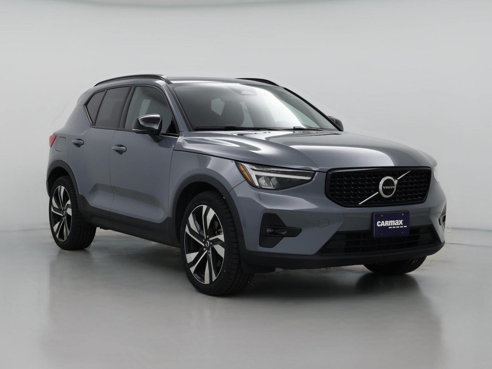 2023 Volvo XC40 Plus