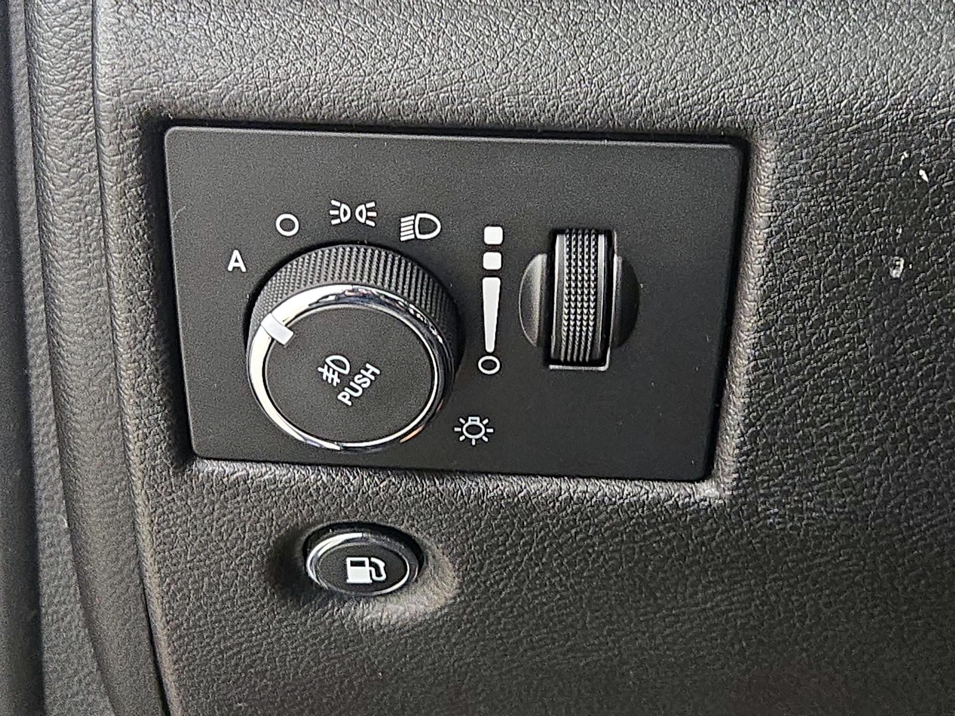 Thumbnail: 2018 Jeep Grand Cherokee - 13