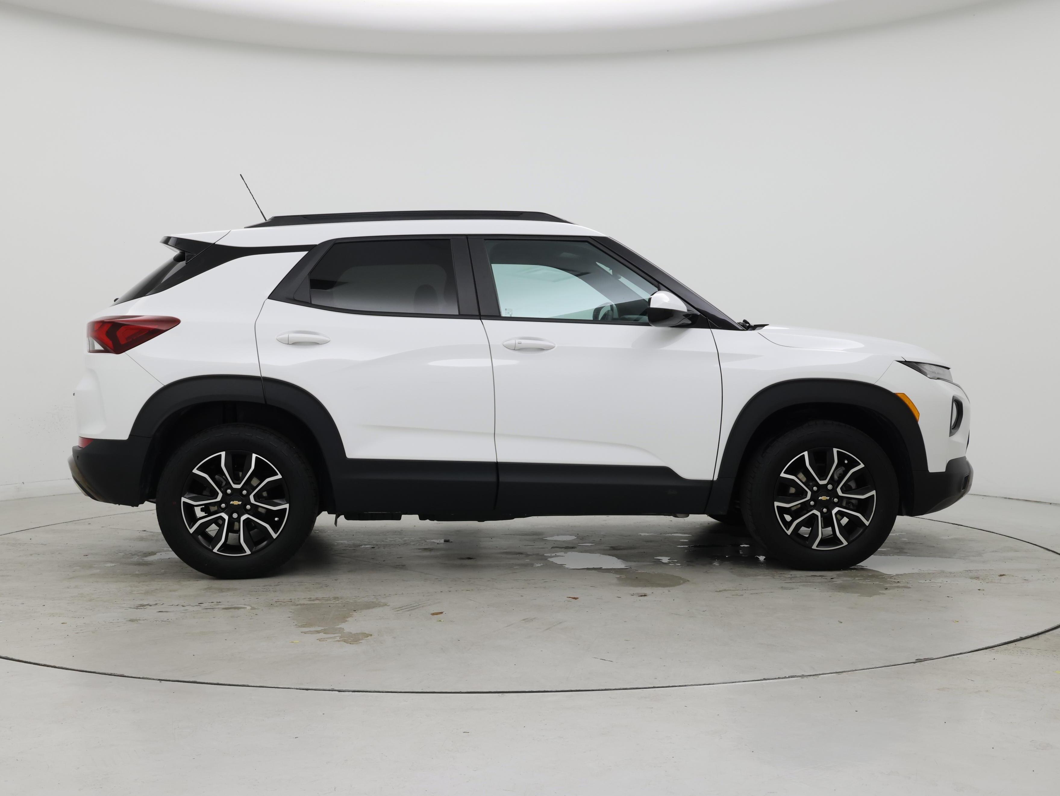 Thumbnail: 2023 Chevrolet TrailBlazer - 7