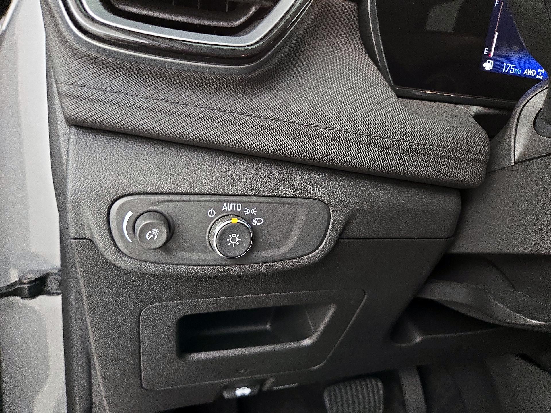 Thumbnail: 2024 Chevrolet TrailBlazer - 13