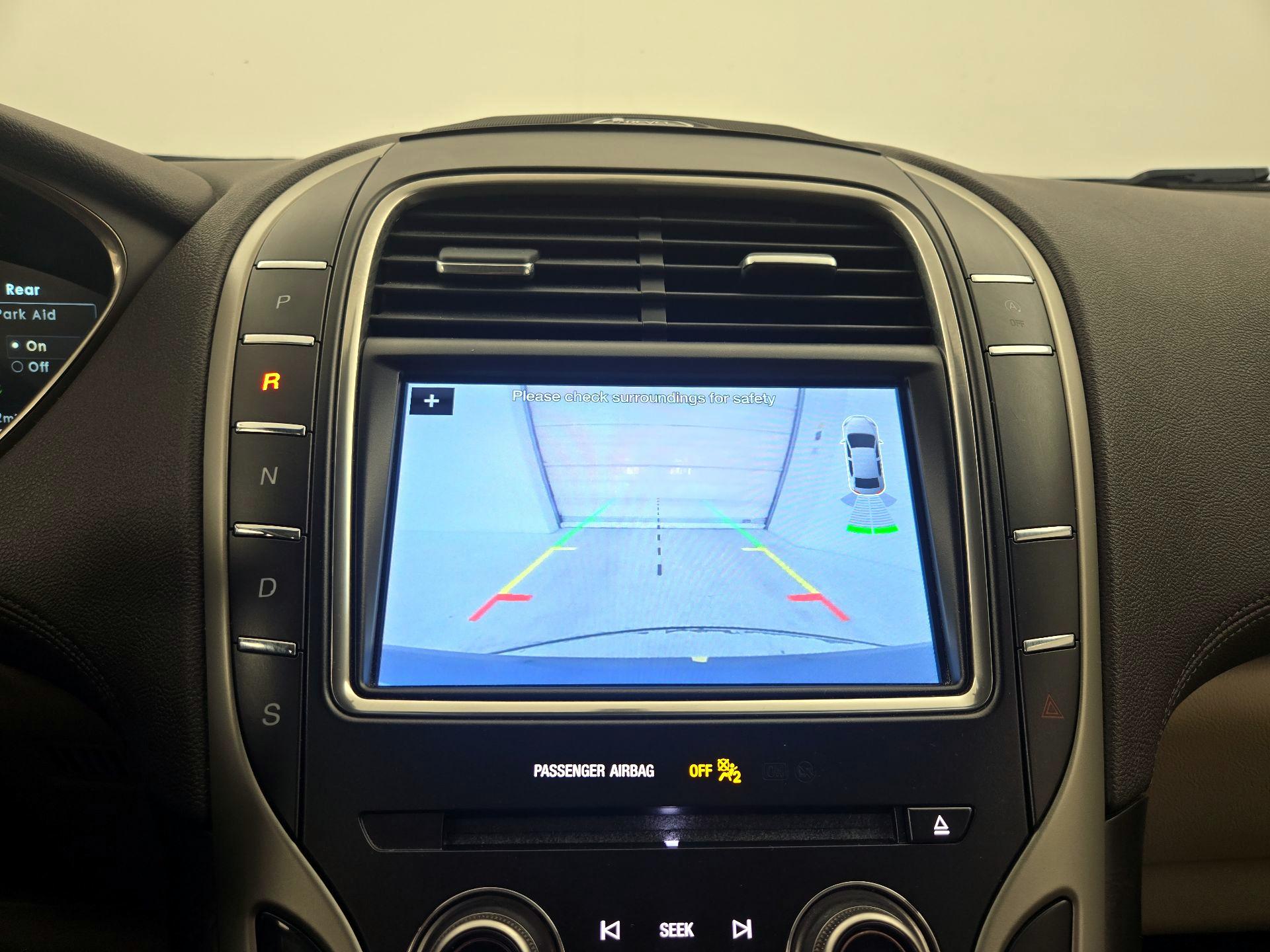 Thumbnail: 2019 Lincoln Nautilus - 15