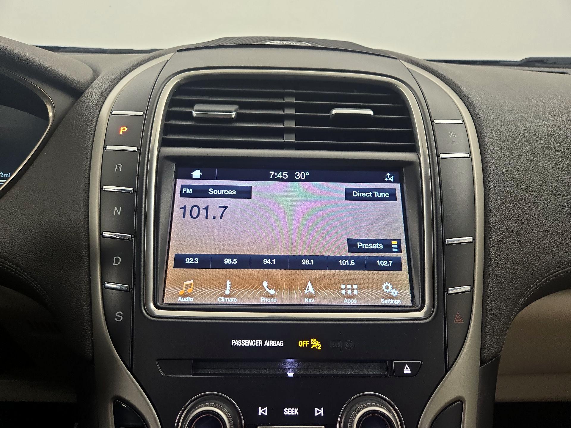 Thumbnail: 2019 Lincoln Nautilus - 16