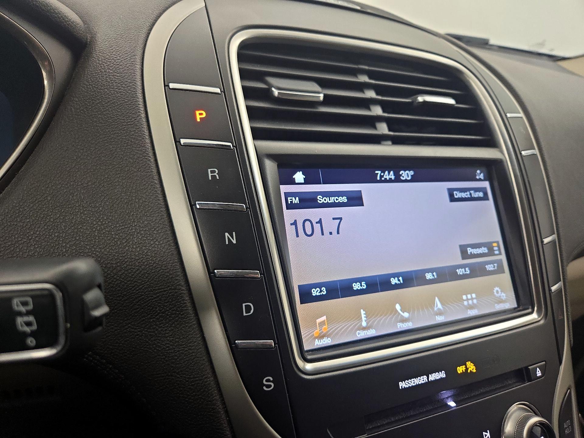 Thumbnail: 2019 Lincoln Nautilus - 18