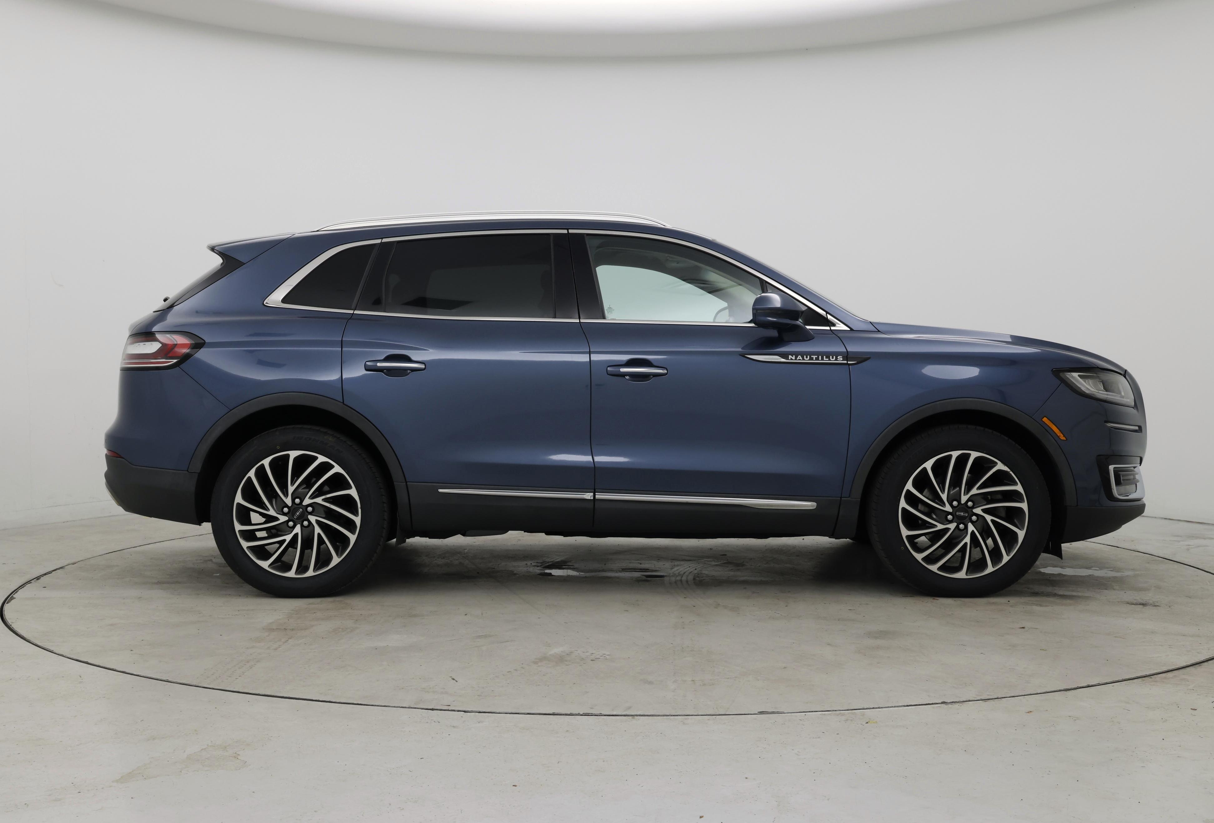 Thumbnail: 2019 Lincoln Nautilus - 7