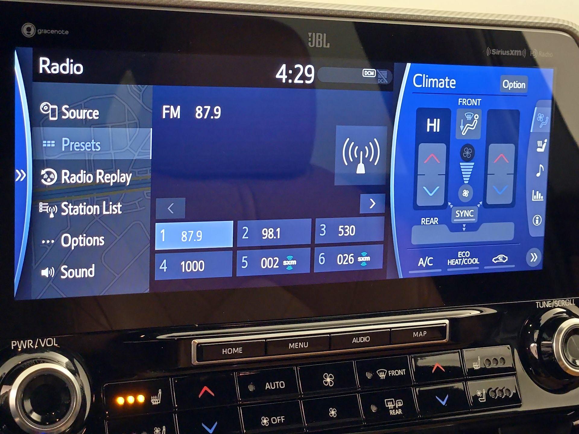 Thumbnail: 2022 Toyota Highlander - 16