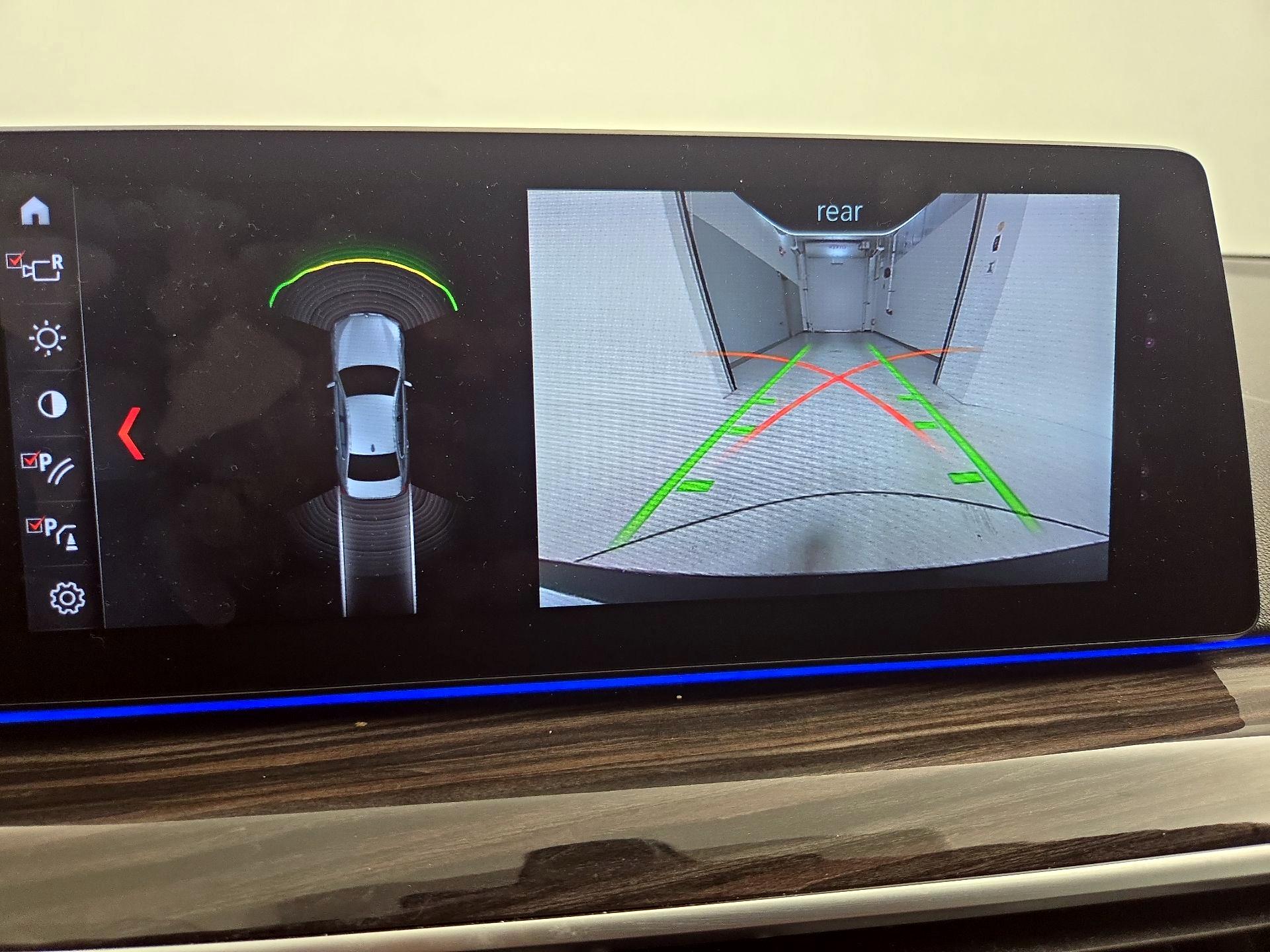 Thumbnail: 2017 BMW 5 Series - 15