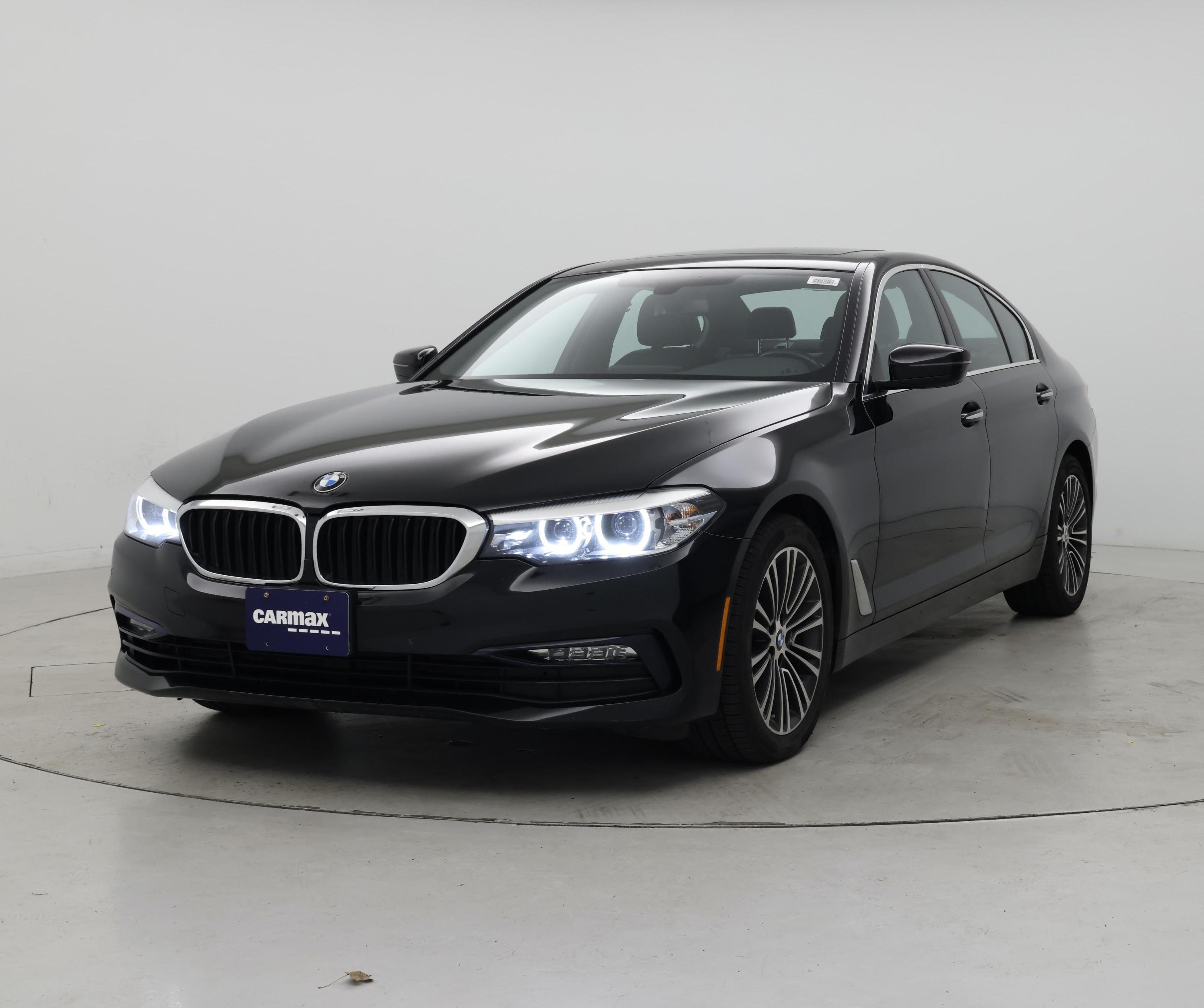 Thumbnail: 2017 BMW 5 Series - 4