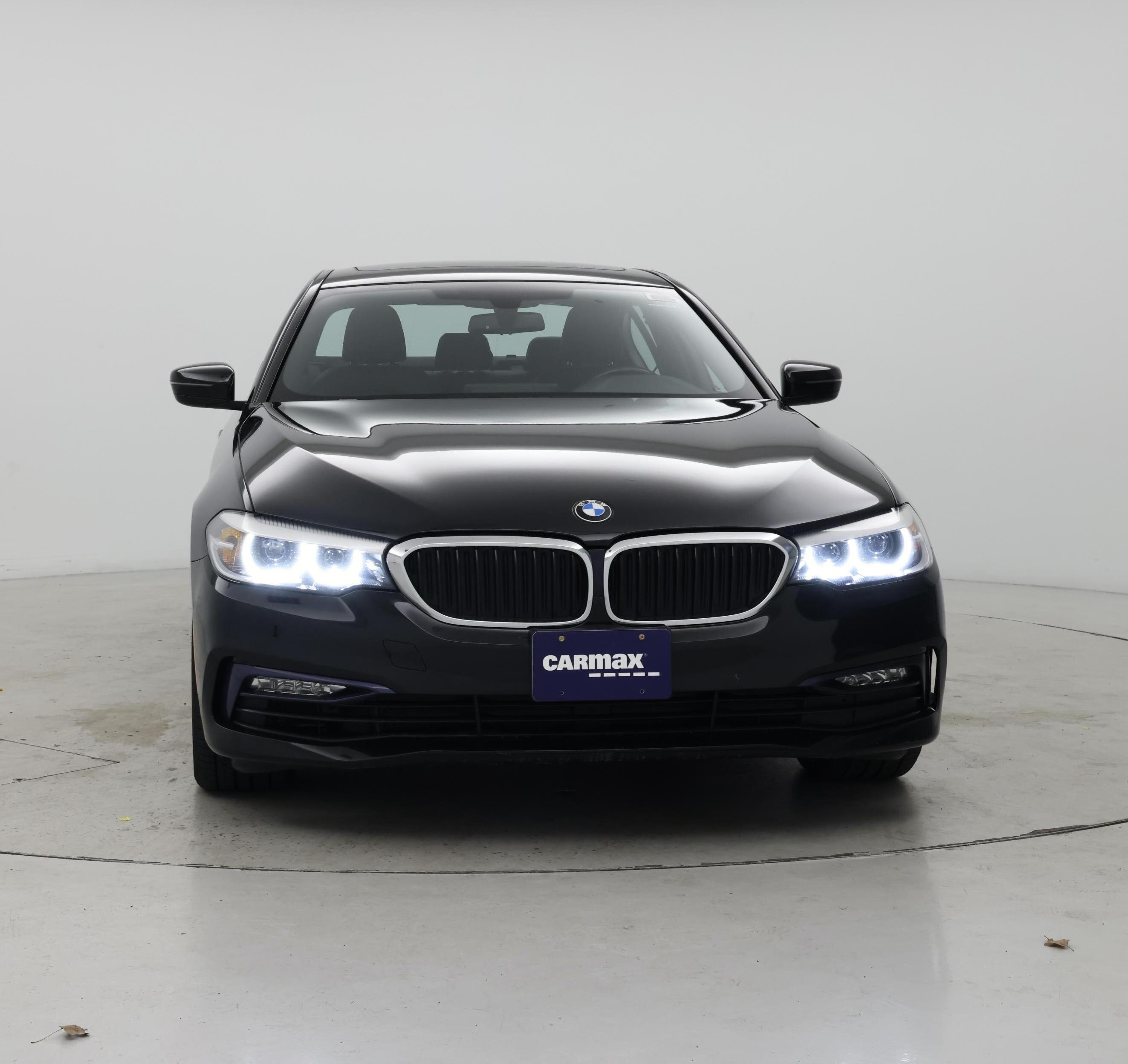 Thumbnail: 2017 BMW 5 Series - 5