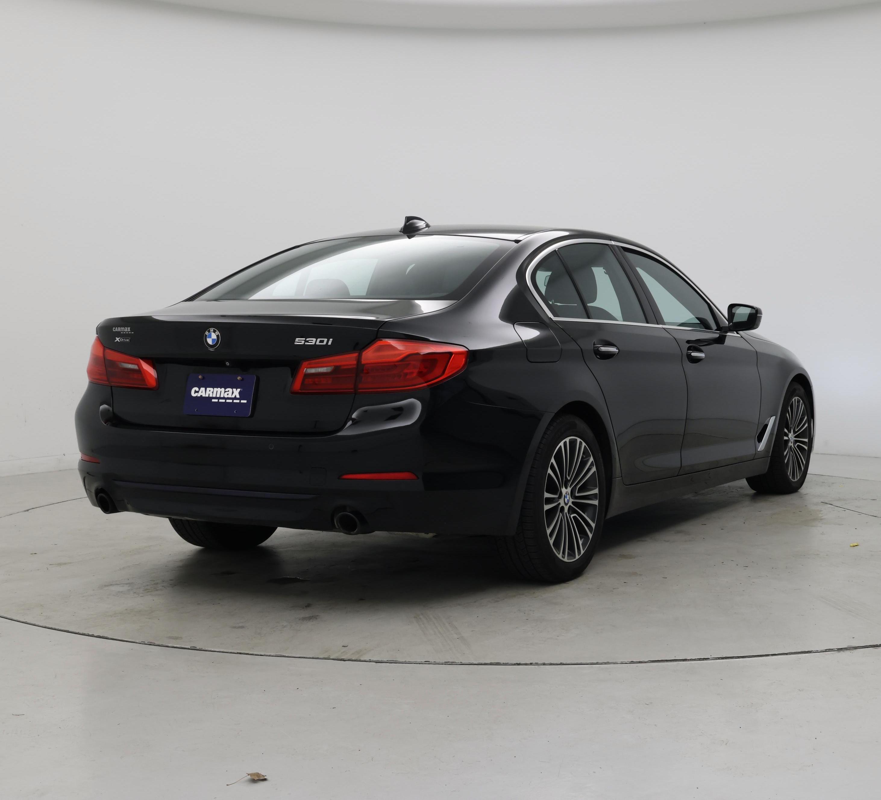 Thumbnail: 2017 BMW 5 Series - 8