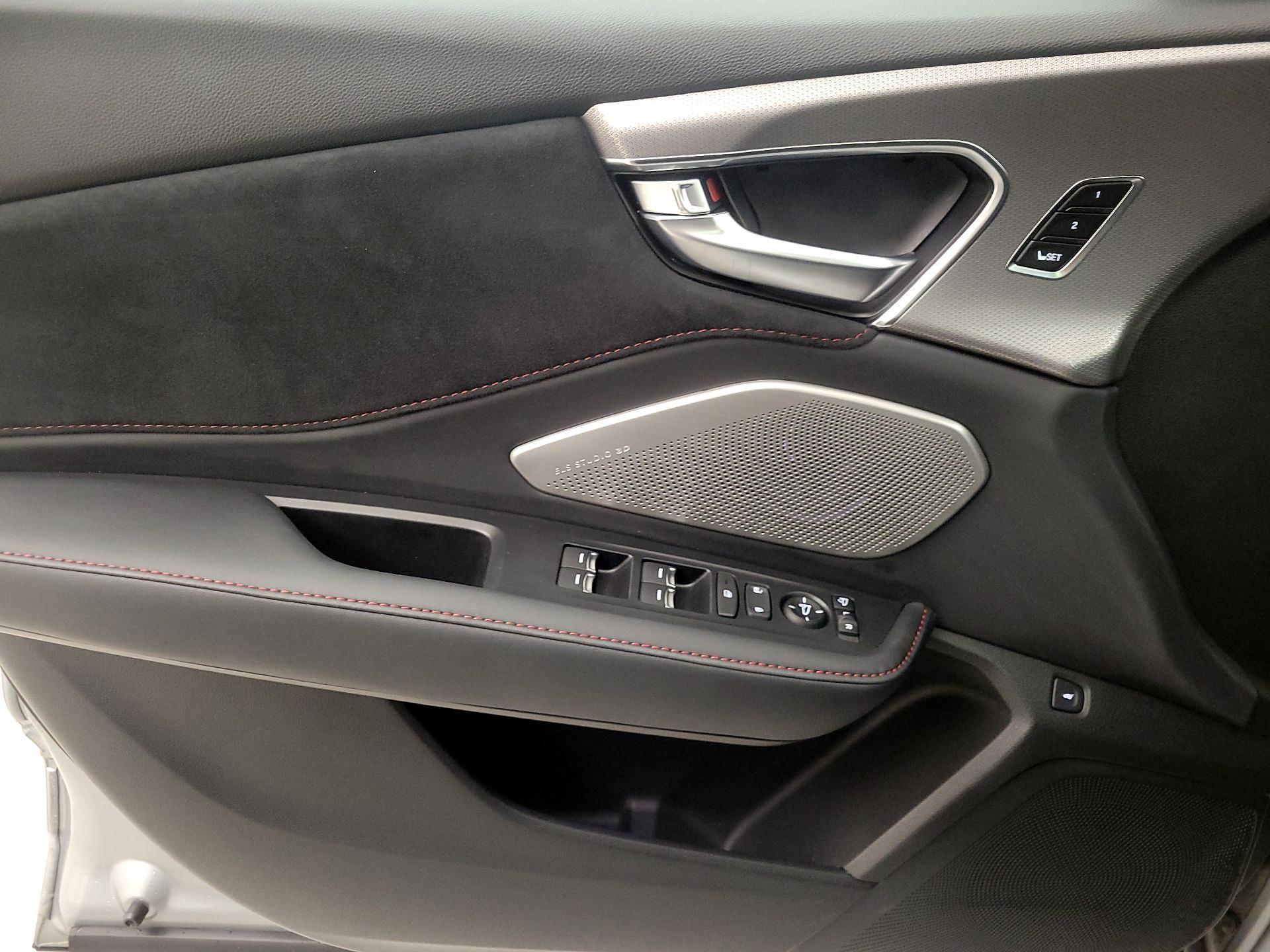 Thumbnail: 2025 Acura RDX - 12