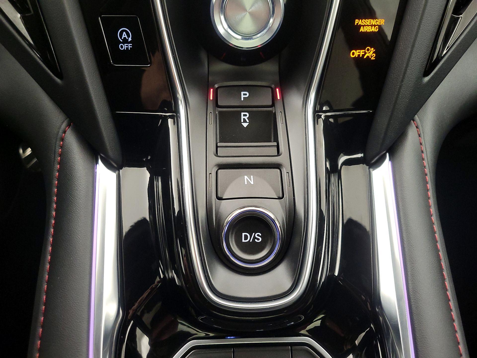 Thumbnail: 2025 Acura RDX - 18