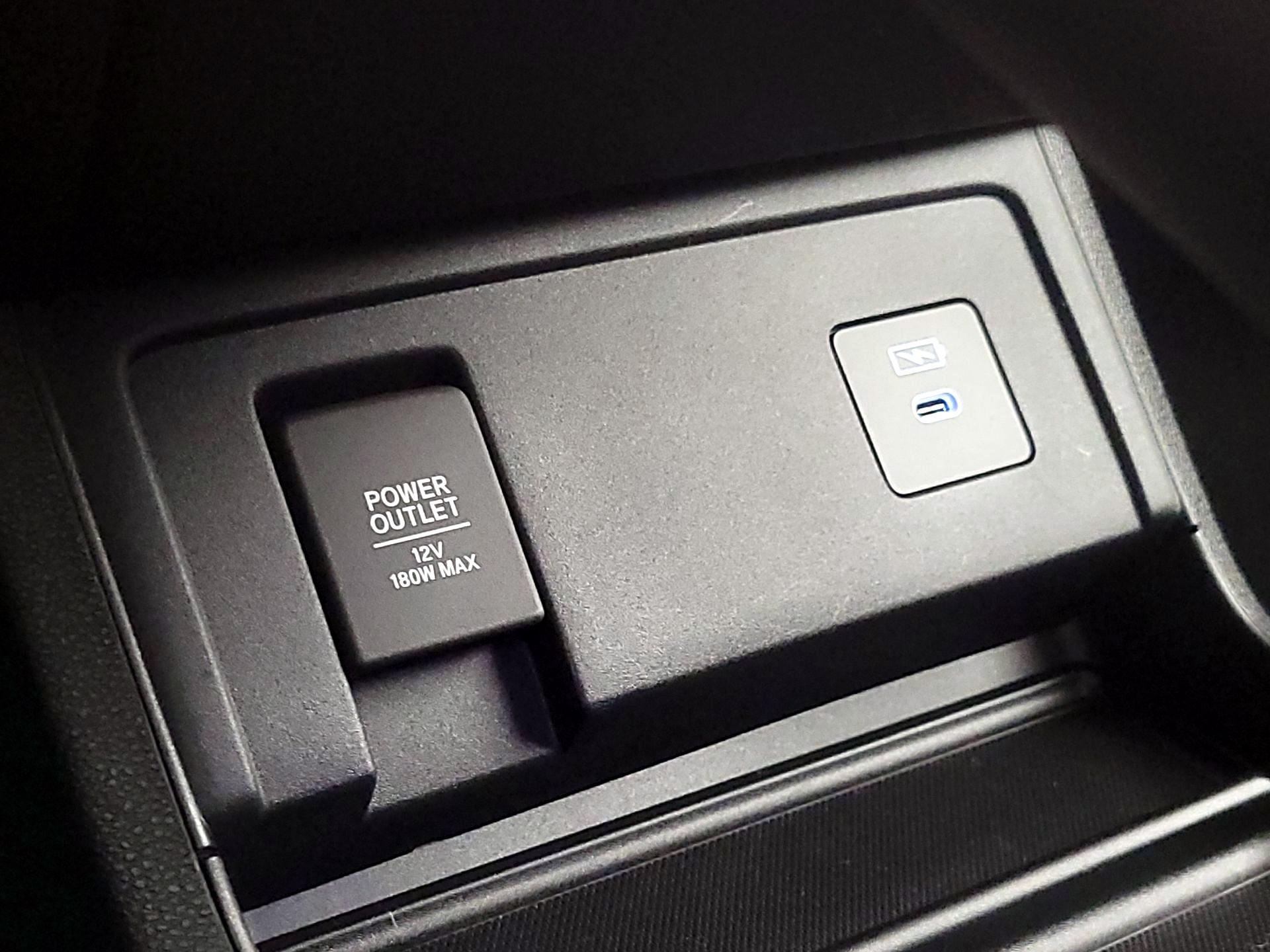 Thumbnail: 2025 Acura RDX - 19