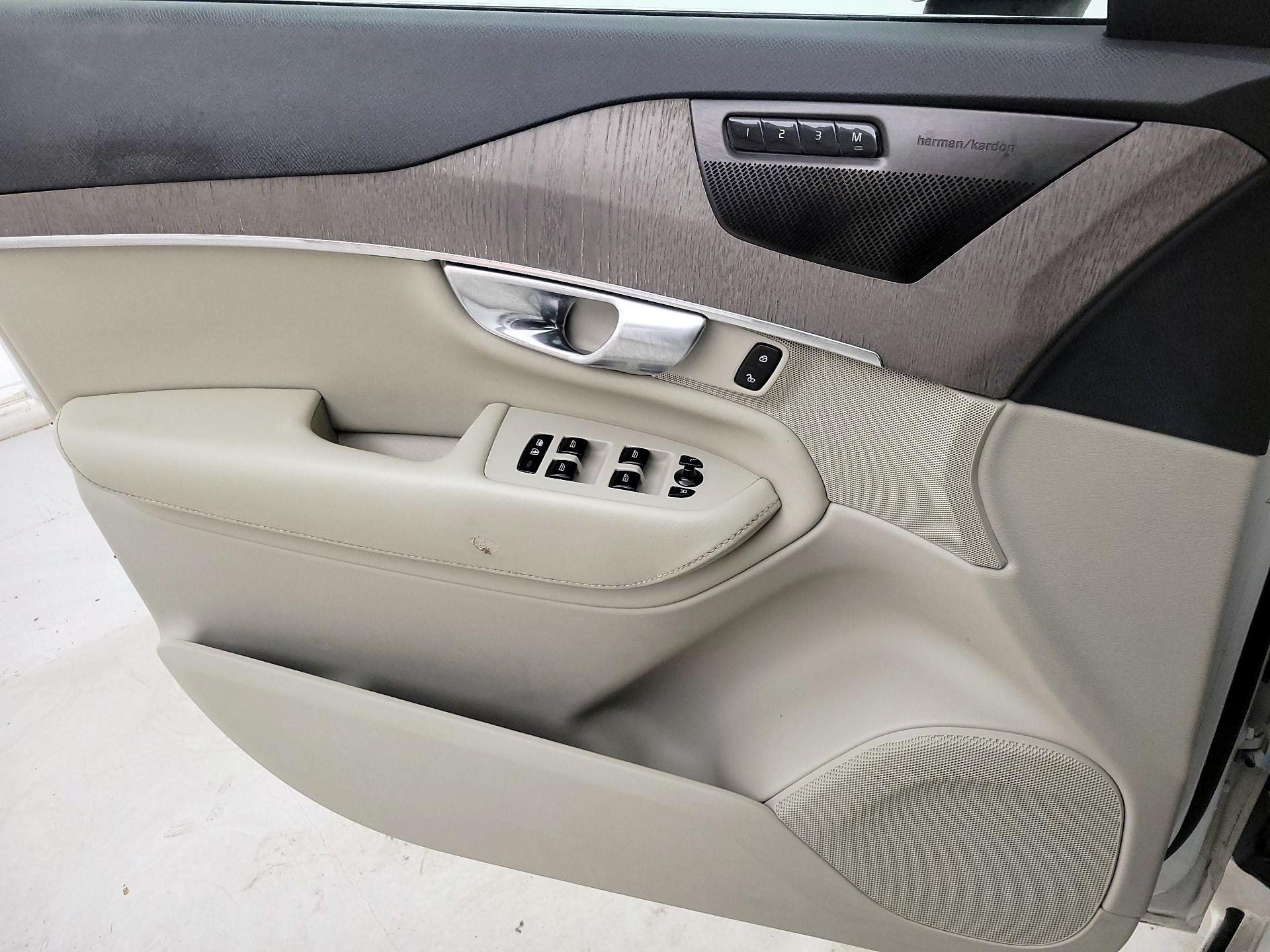 Thumbnail: 2023 Volvo XC90 - 12