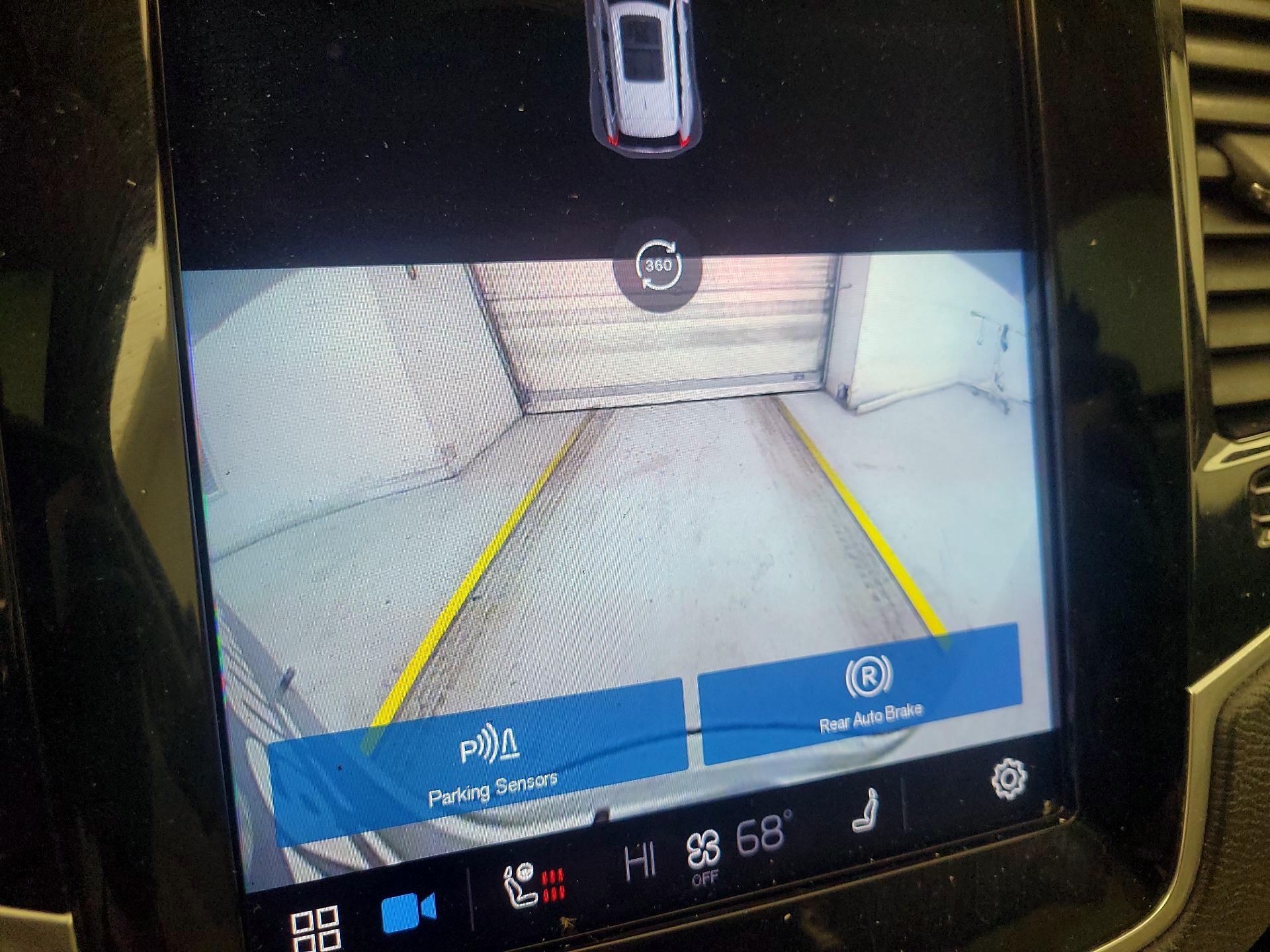 Thumbnail: 2023 Volvo XC90 - 15