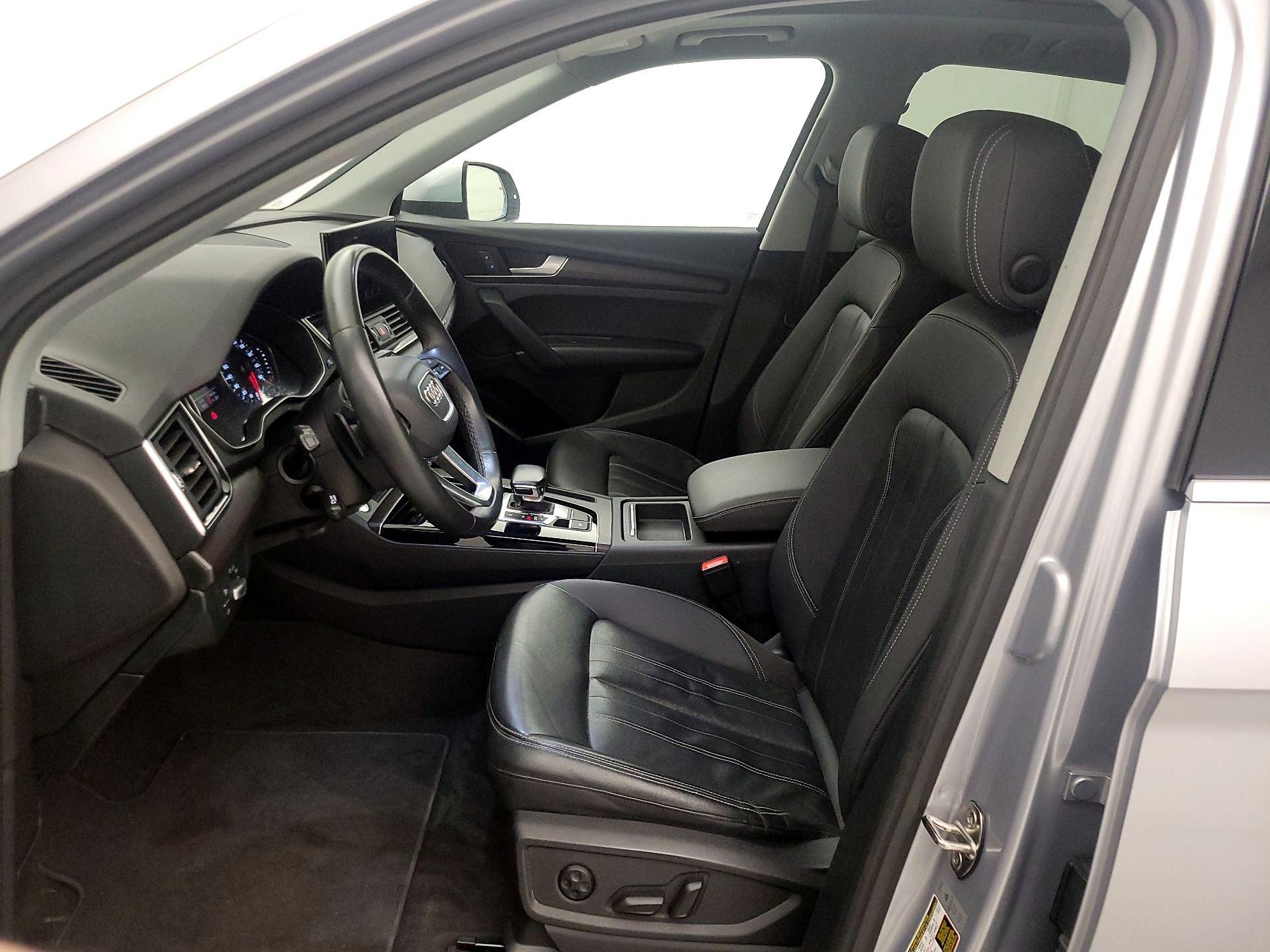 Thumbnail: 2022 Audi Q5 - 11