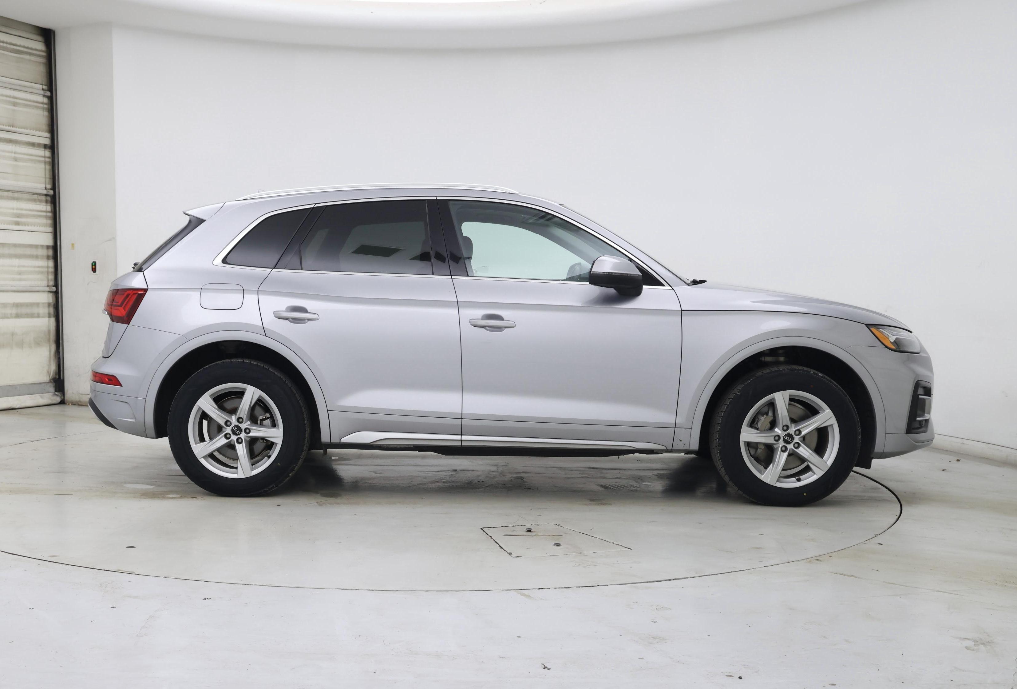 Thumbnail: 2022 Audi Q5 - 7