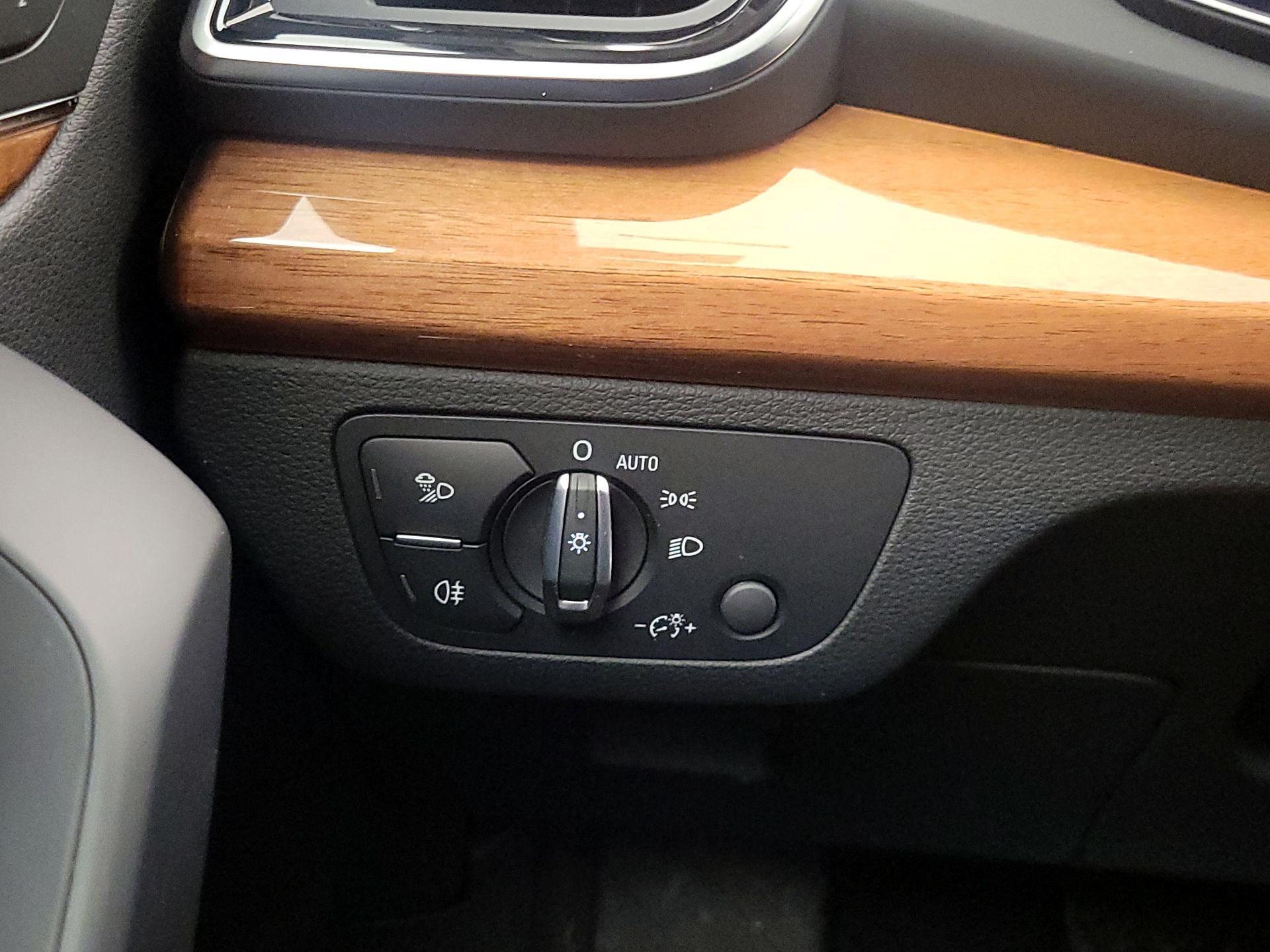 Thumbnail: 2023 Audi Q5 - 13