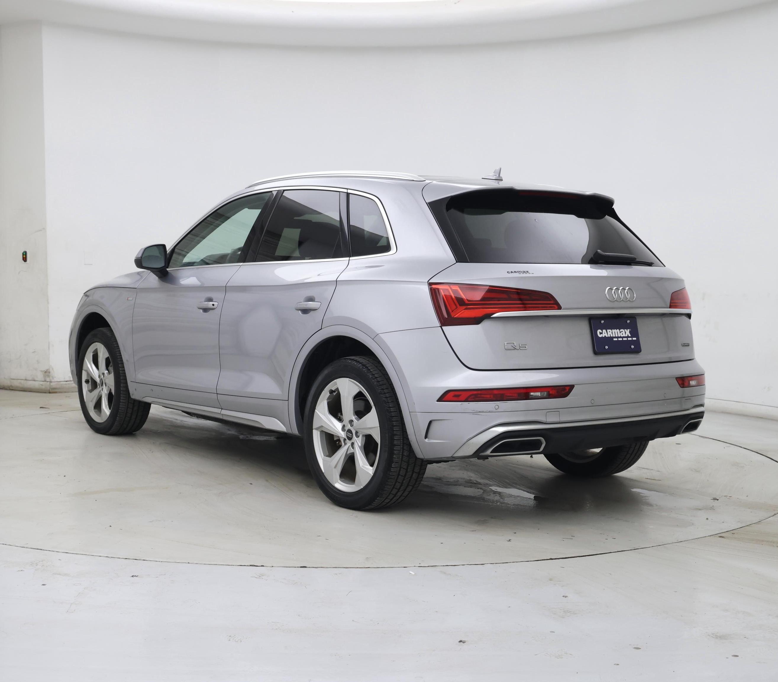 Thumbnail: 2023 Audi Q5 - 2