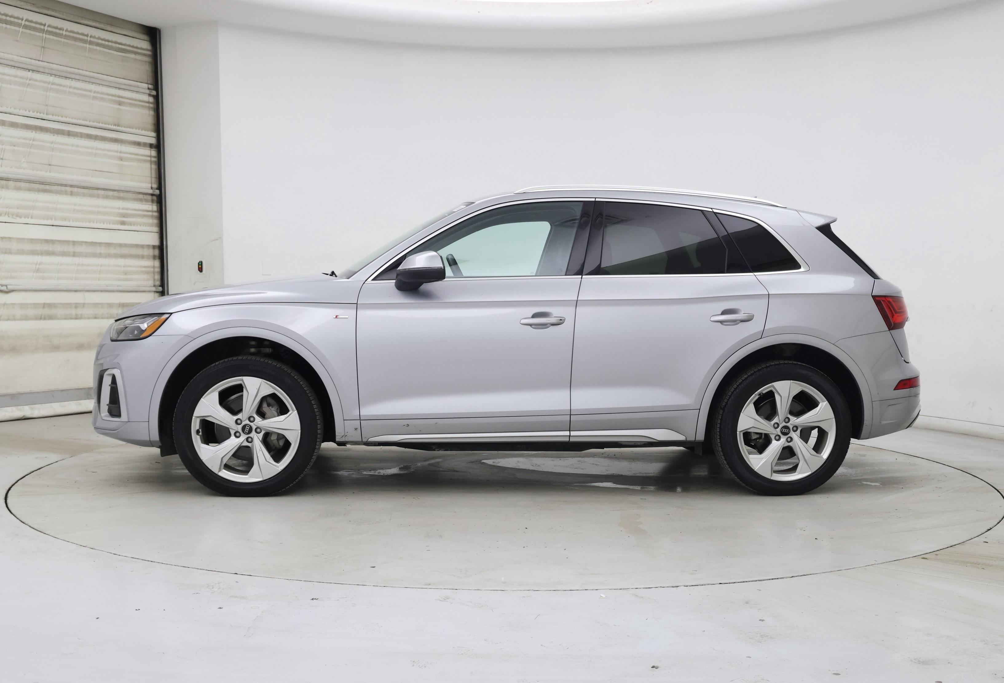 Thumbnail: 2023 Audi Q5 - 3