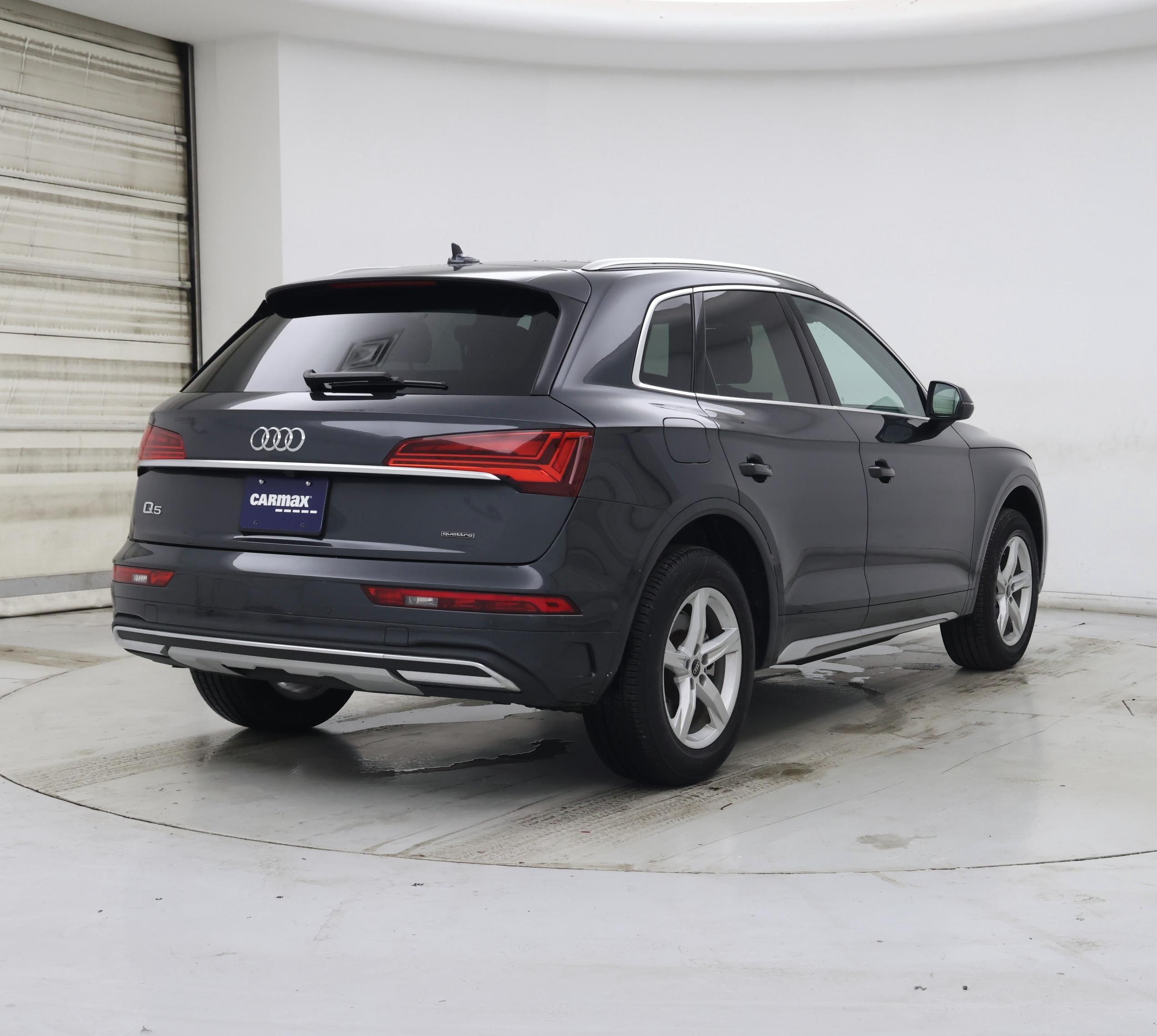 Thumbnail: 2023 Audi Q5 - 8