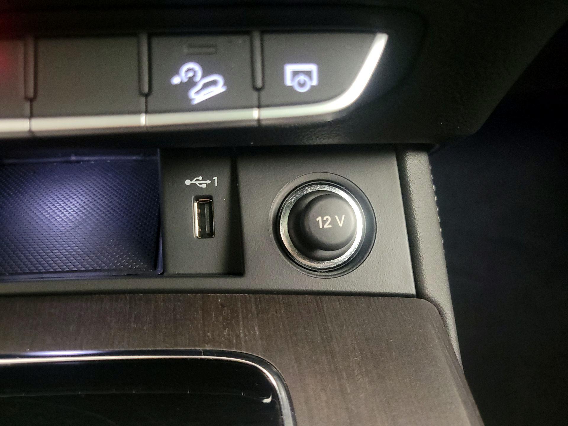 Thumbnail: 2023 Audi Q5 - 19