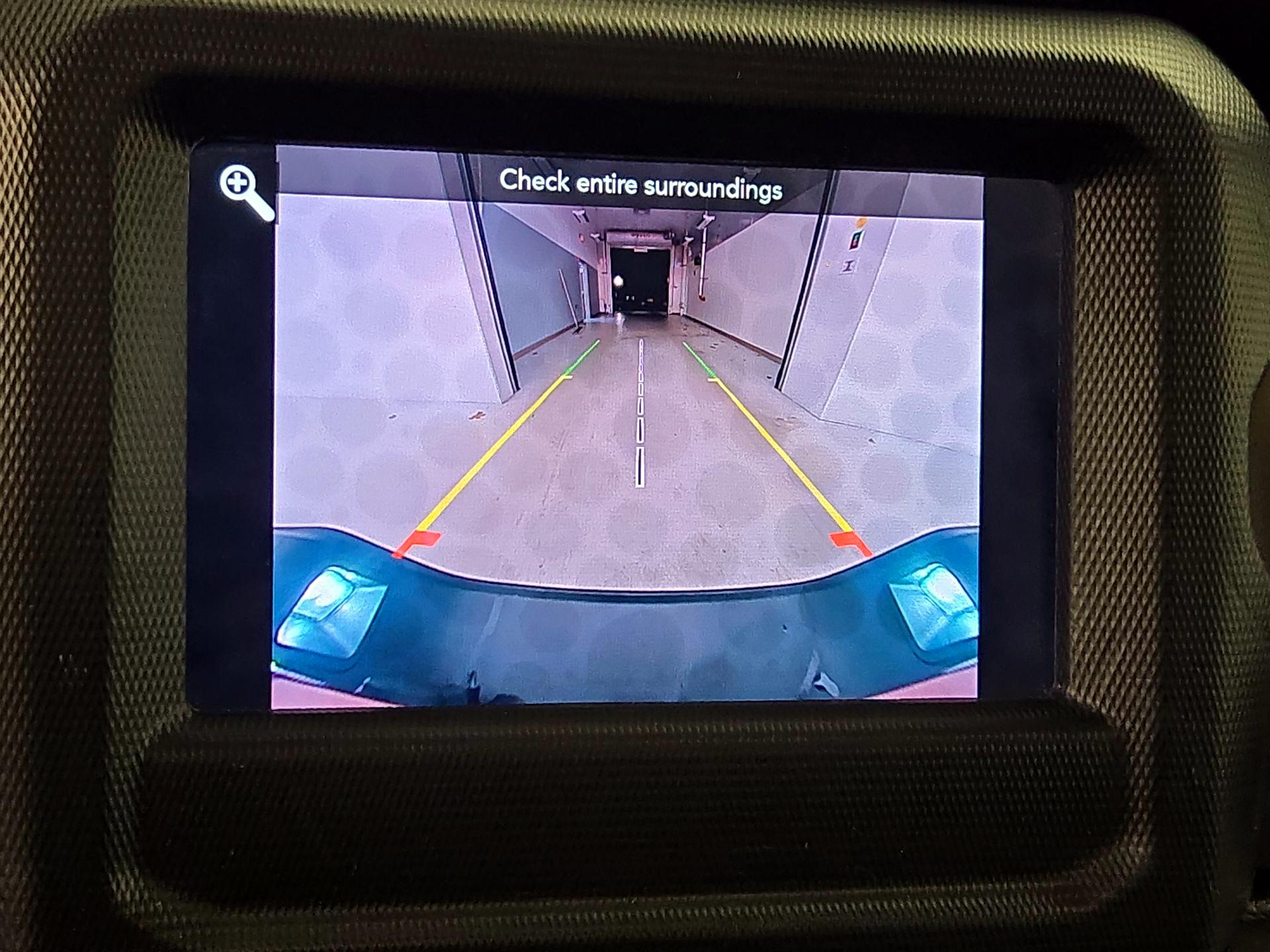 Thumbnail: 2020 Jeep Gladiator - 15