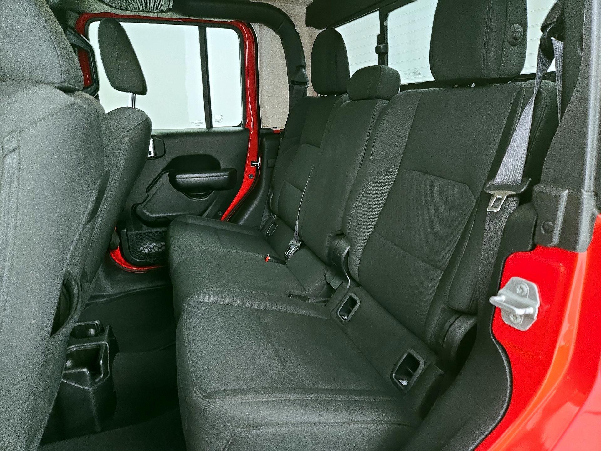 Thumbnail: 2020 Jeep Gladiator - 19