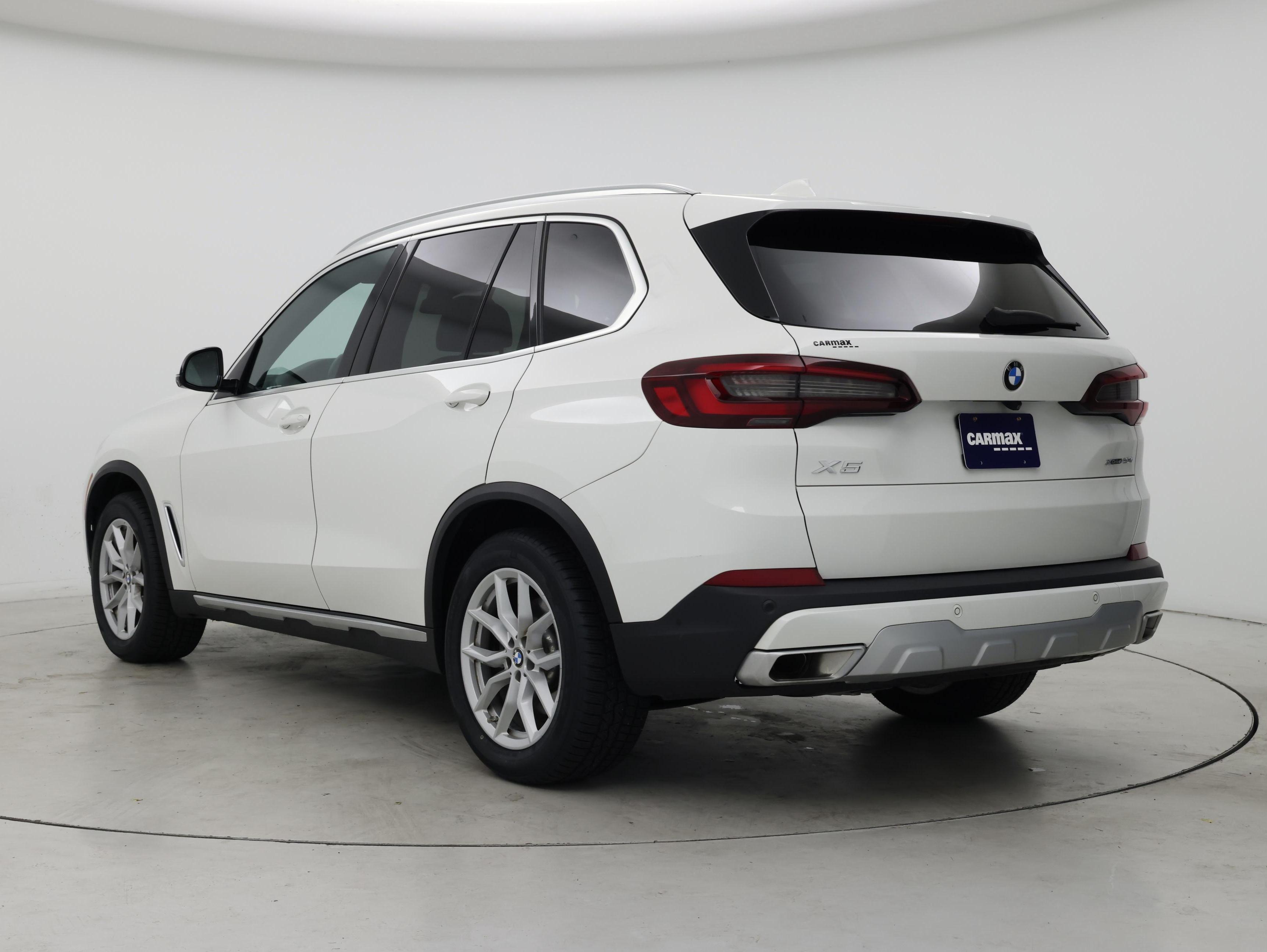 Thumbnail: 2023 BMW X5 - 2
