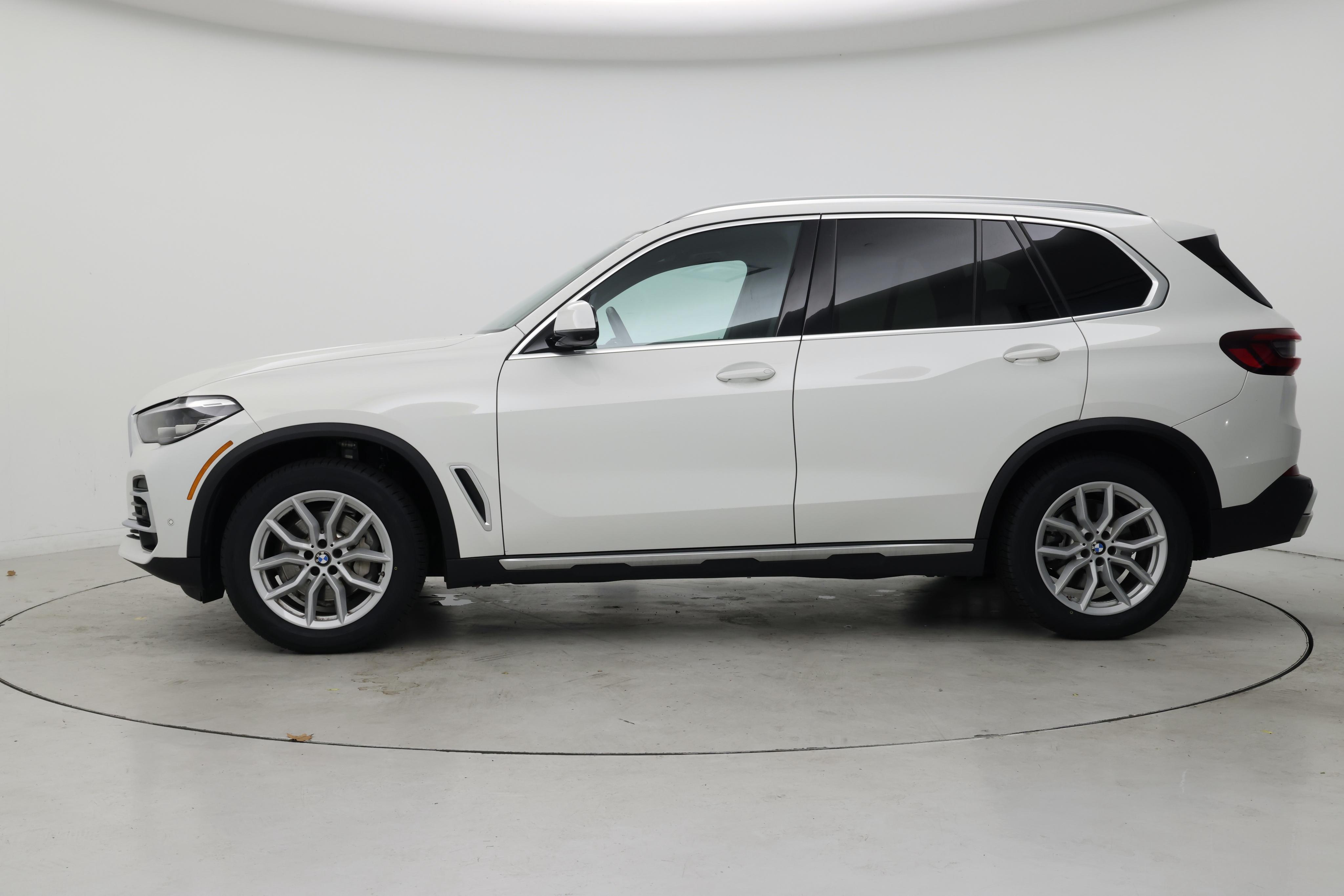 Thumbnail: 2023 BMW X5 - 3