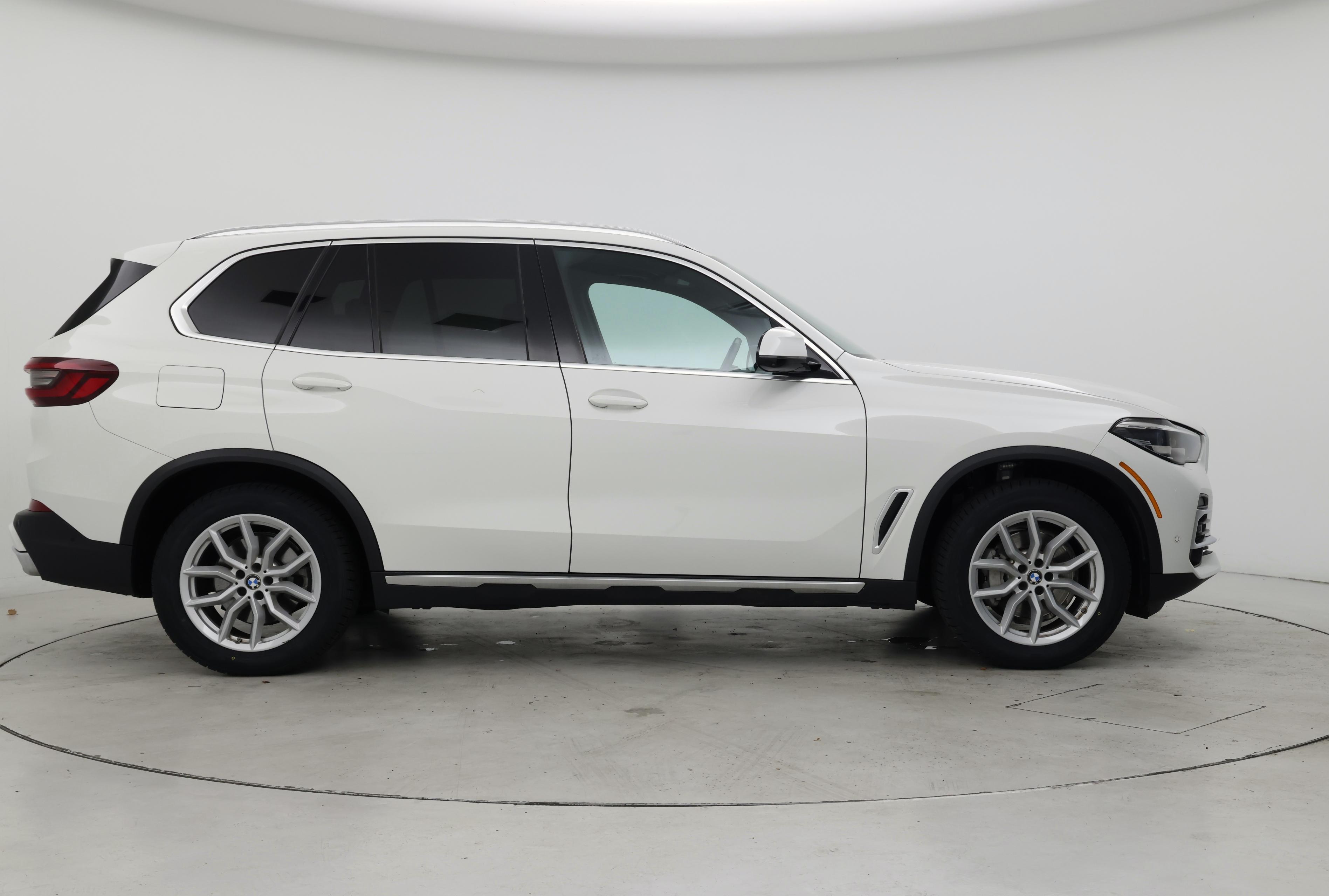 Thumbnail: 2023 BMW X5 - 7