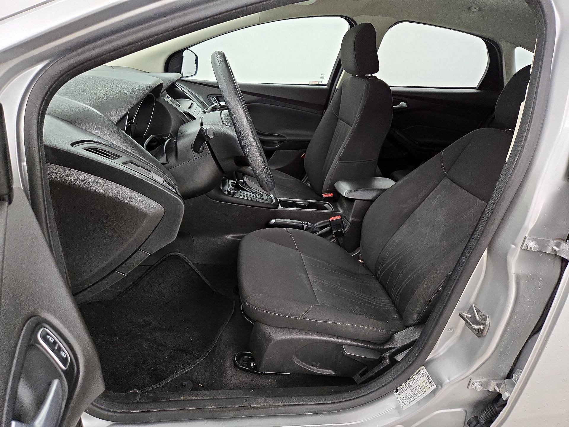 Thumbnail: 2016 Ford Focus - 11