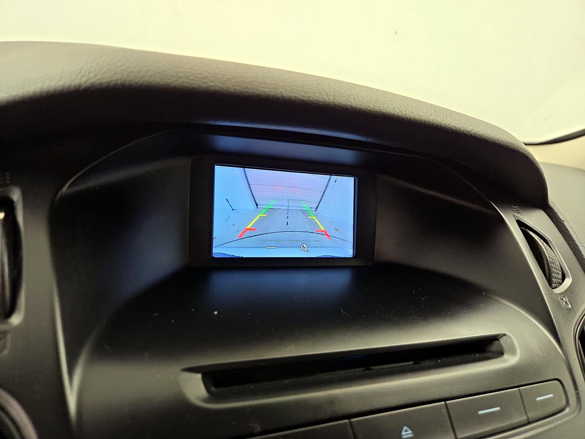 Thumbnail: 2016 Ford Focus - 14