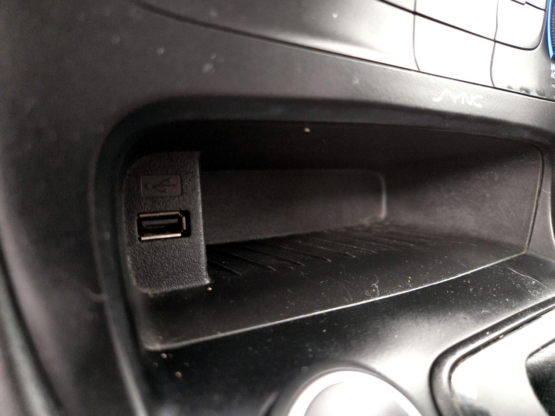 Thumbnail: 2016 Ford Focus - 18