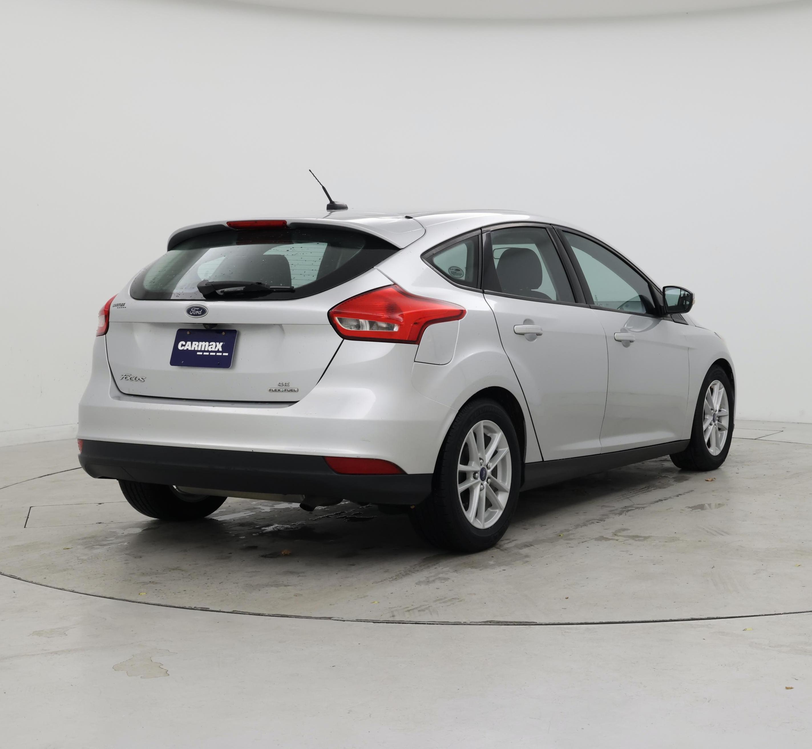 Thumbnail: 2016 Ford Focus - 8