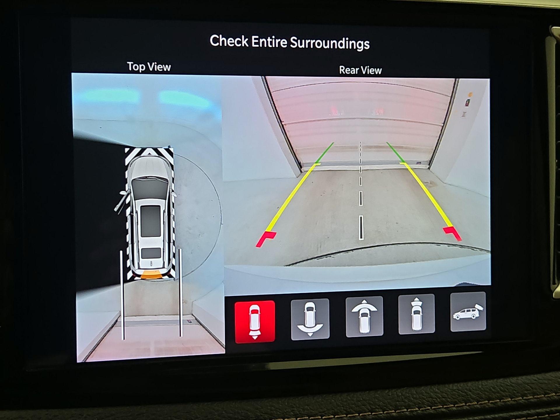 Thumbnail: 2021 Chrysler Pacifica - 15