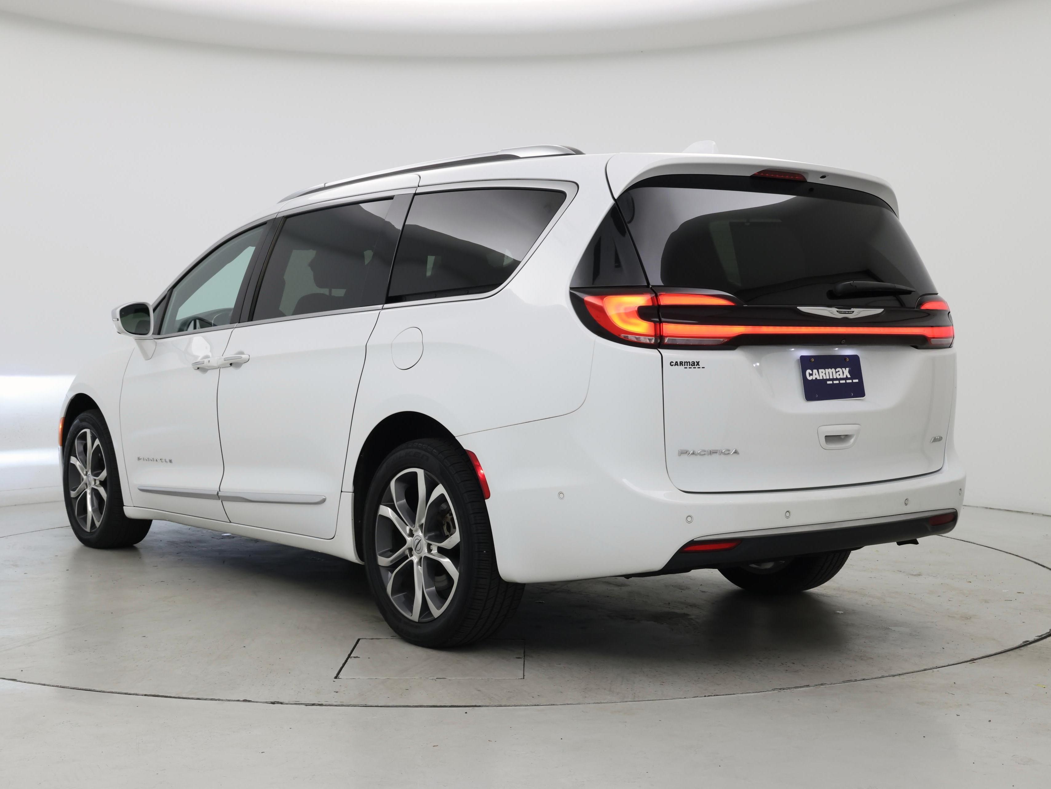 Thumbnail: 2021 Chrysler Pacifica - 2