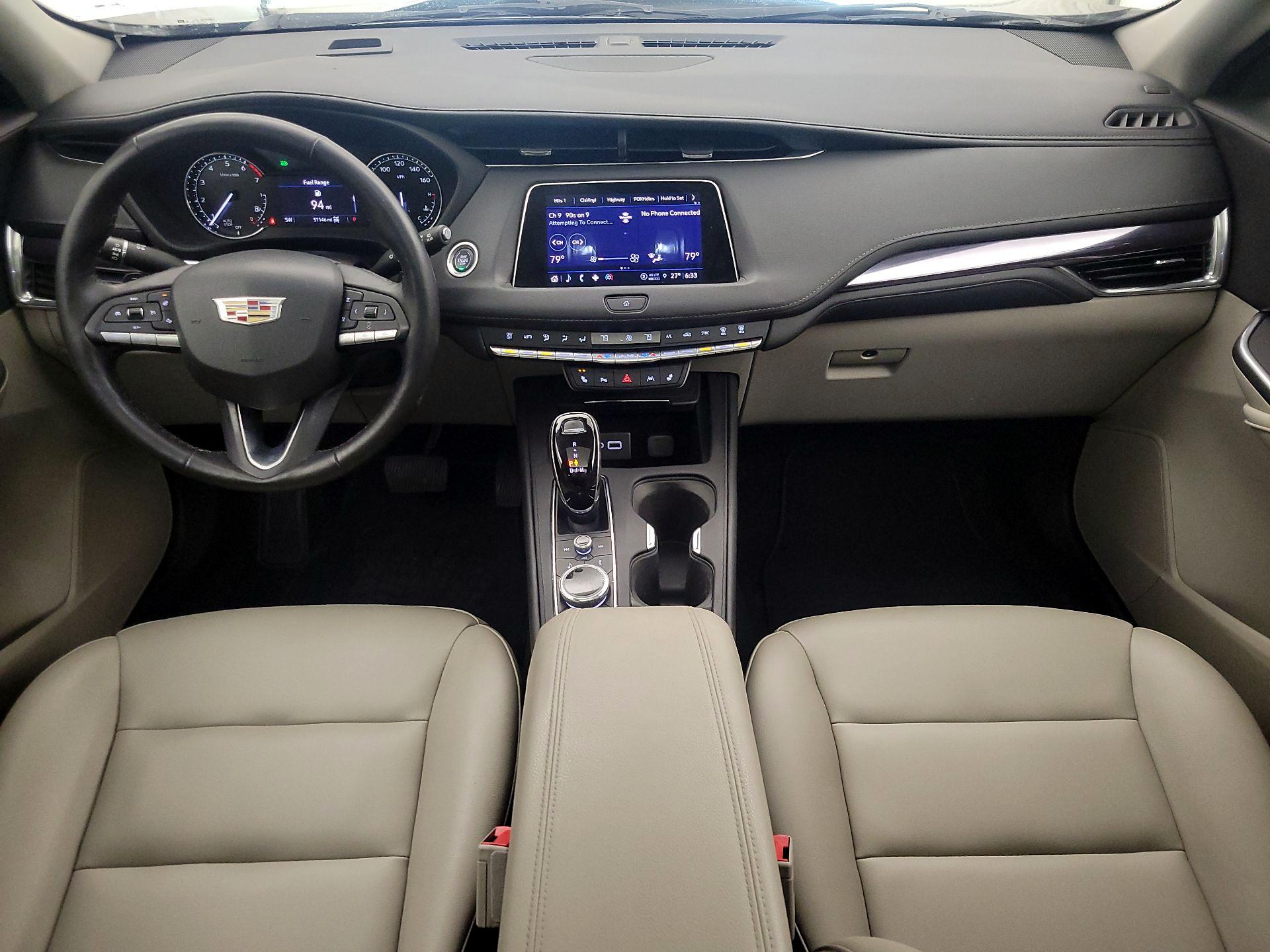 Thumbnail: 2022 Cadillac XT4 - 9