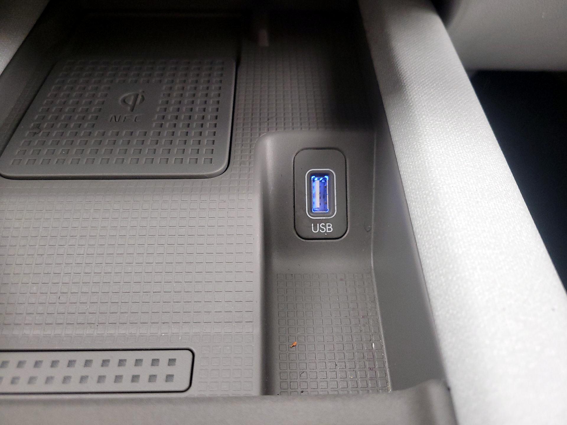 Thumbnail: 2024 Hyundai Ioniq 6 - 19