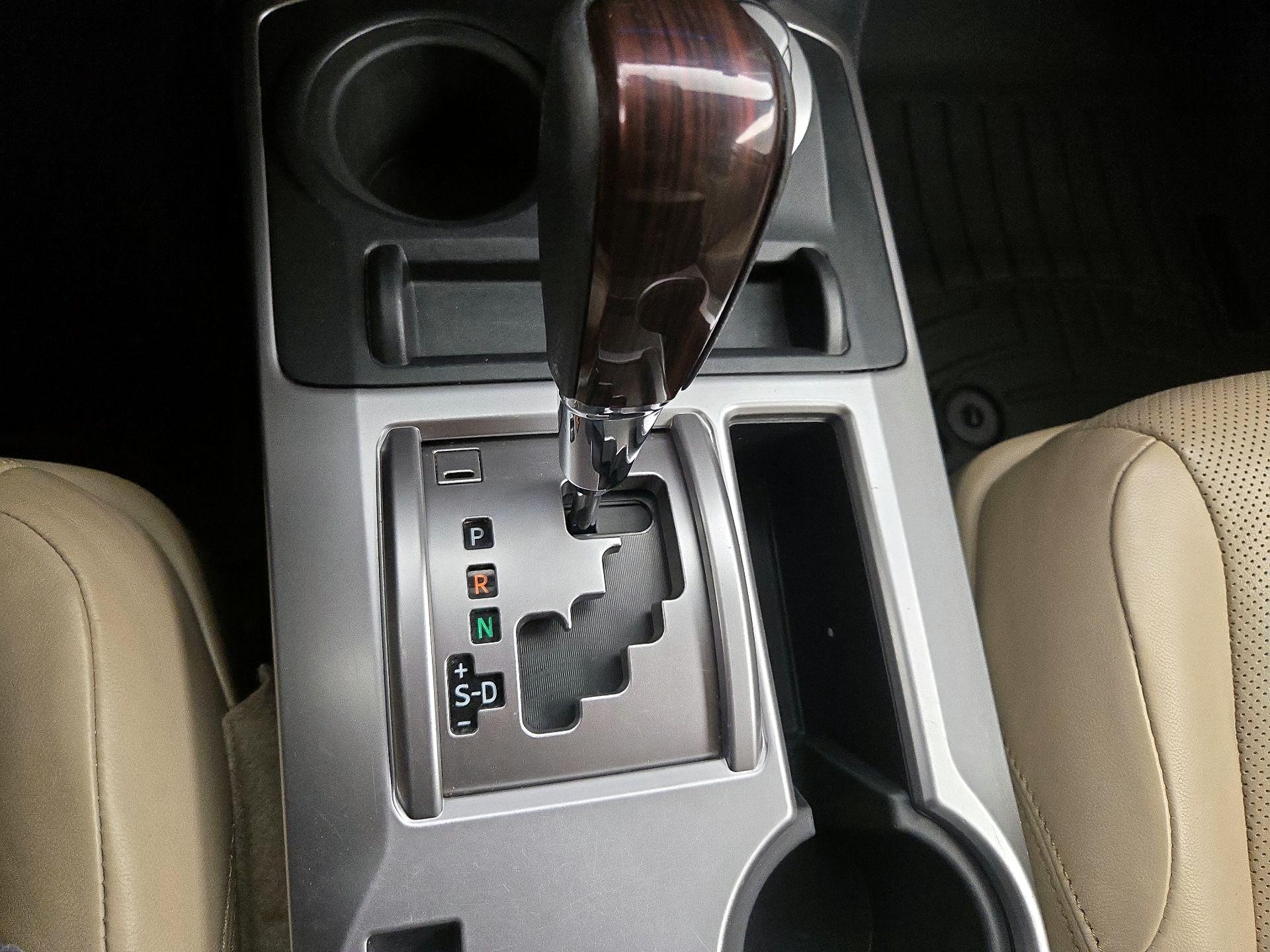 Thumbnail: 2016 Toyota 4Runner - 18